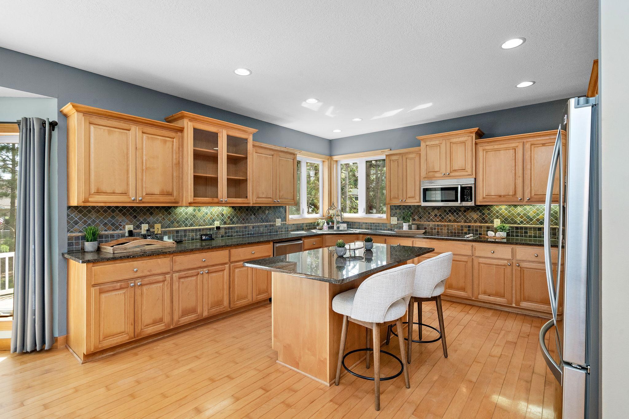 main property photo 3