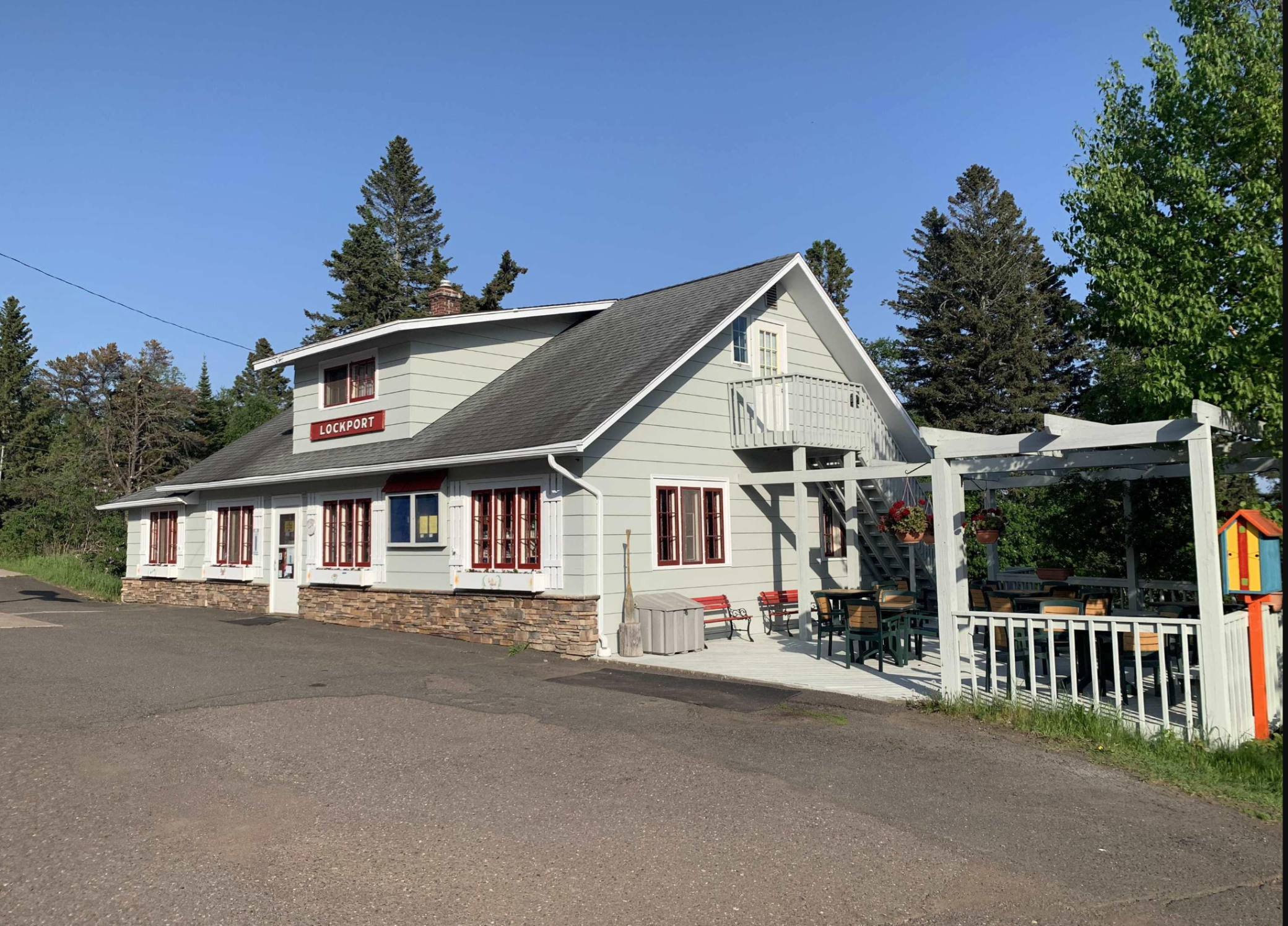 main property photo 6