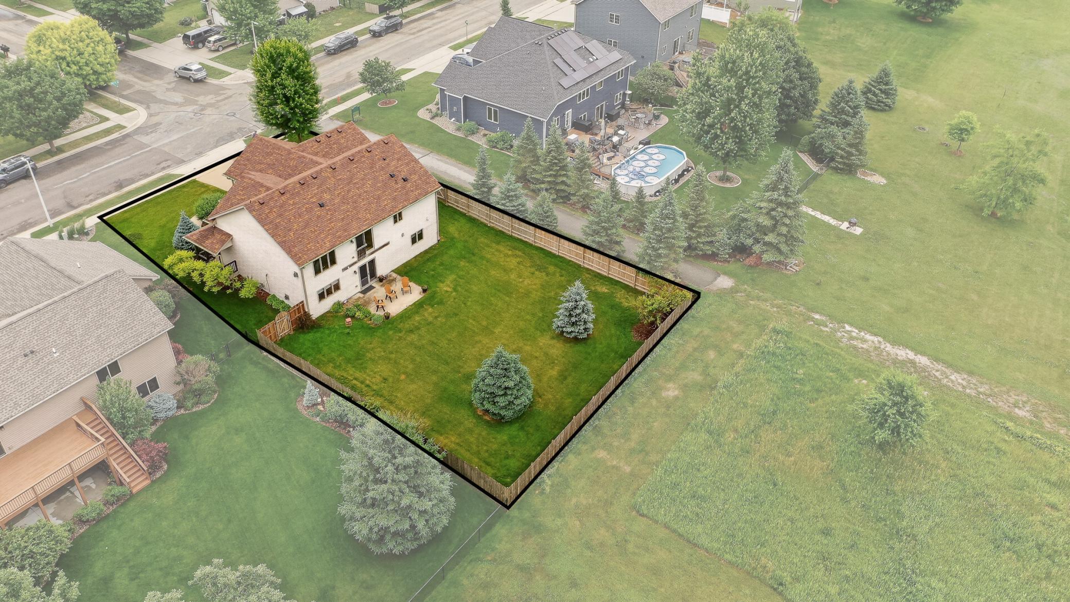 main property photo 30