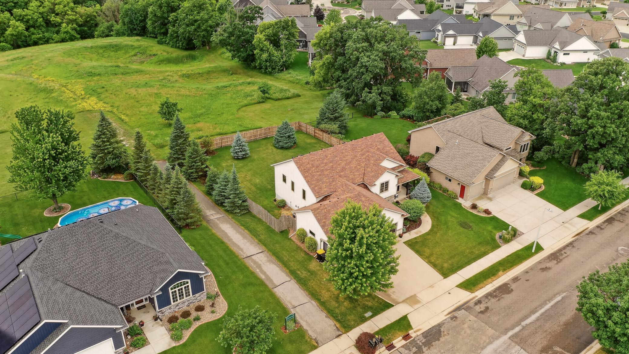 main property photo 32
