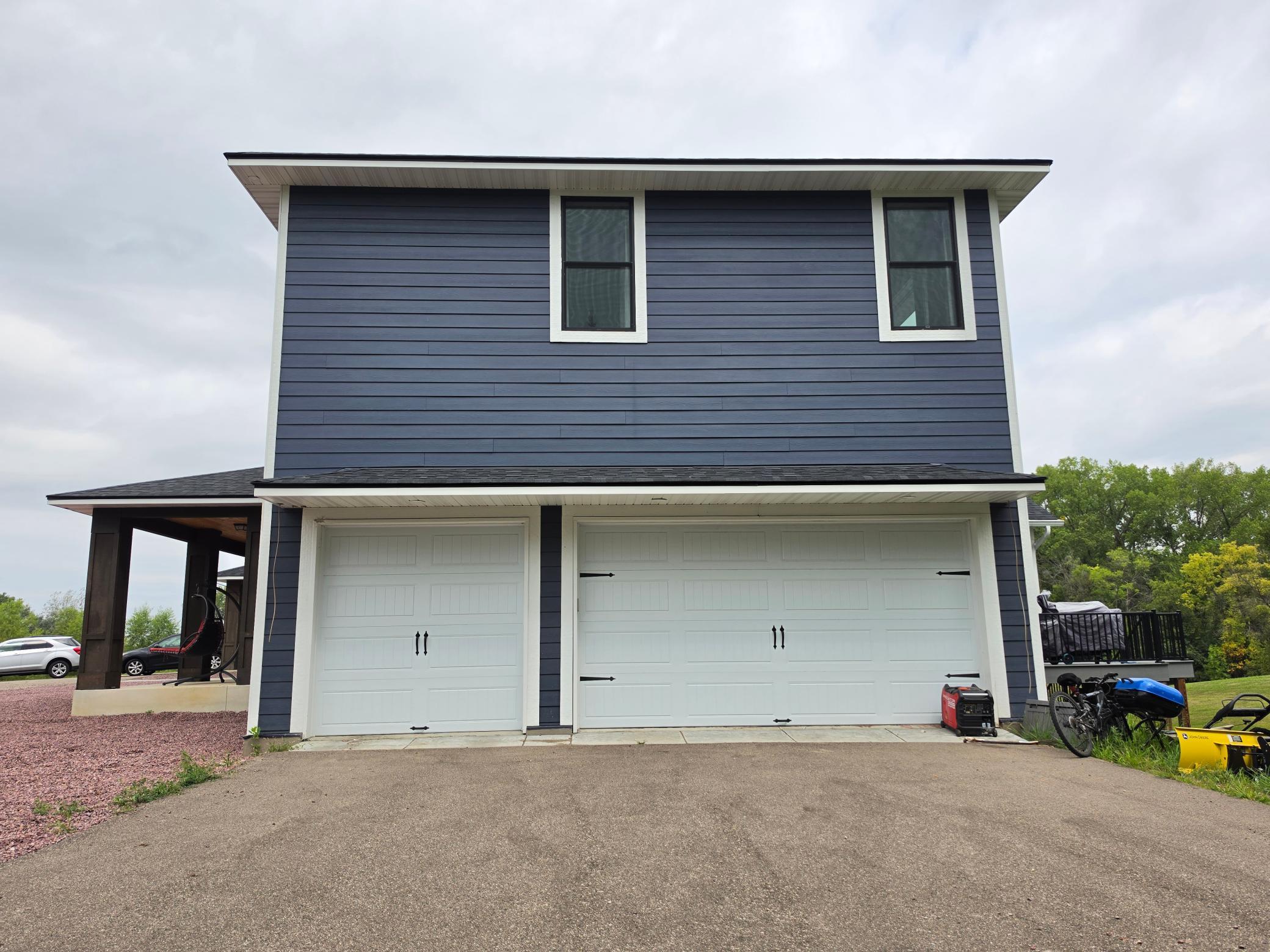 main property photo 77