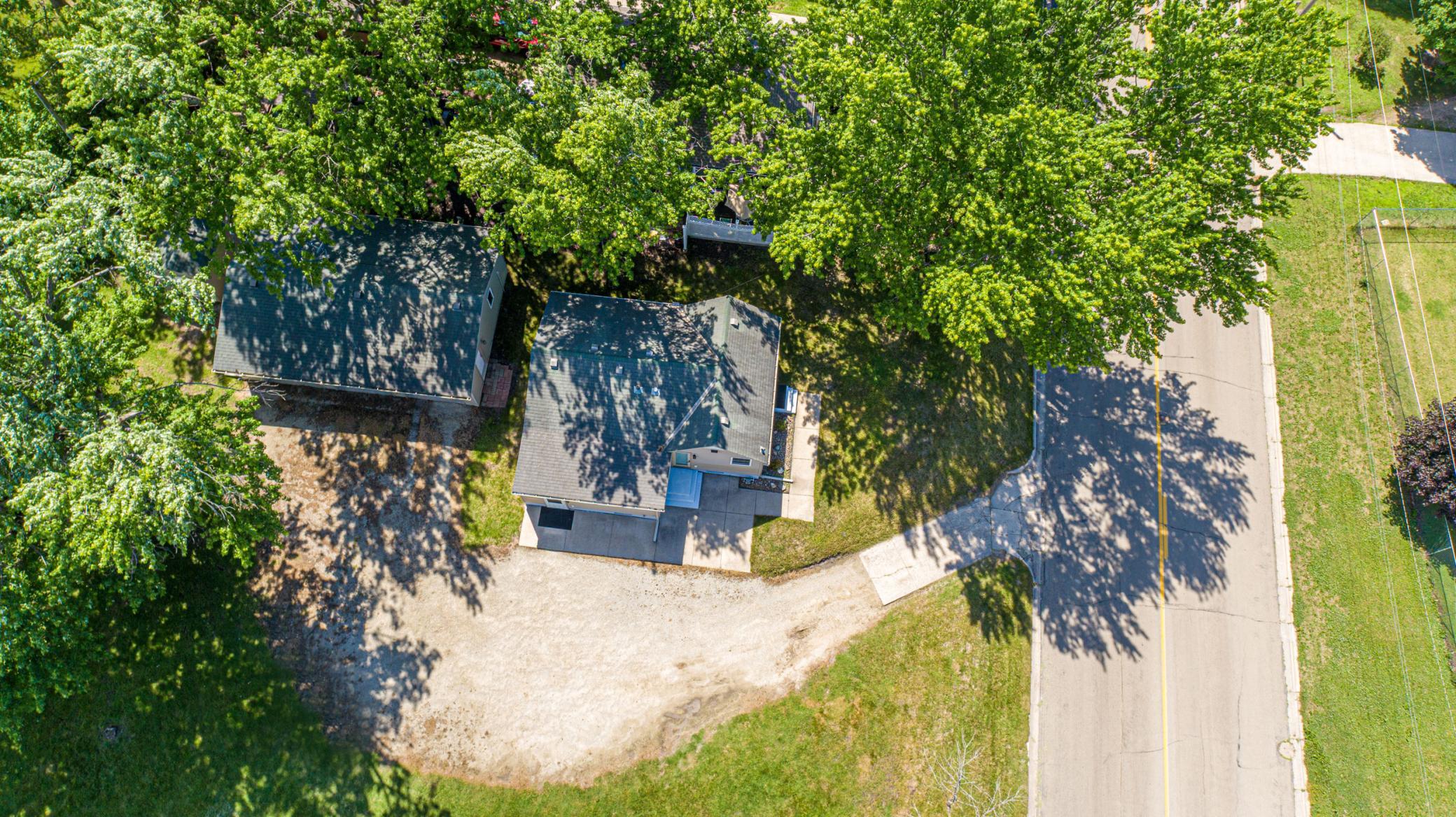 main property photo 36
