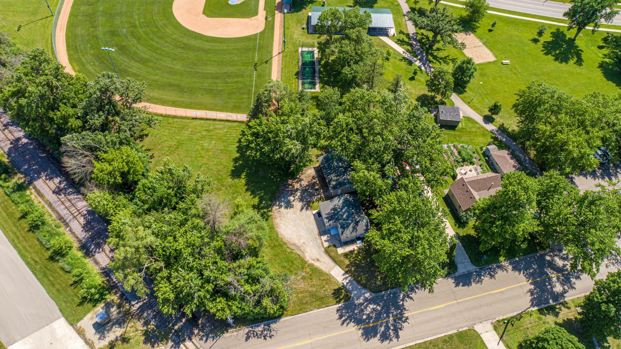 main property photo 38