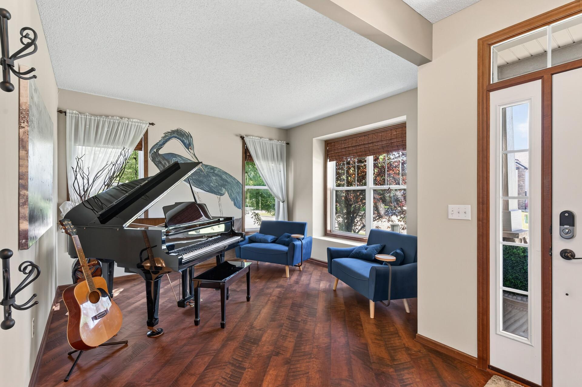 main property photo 4