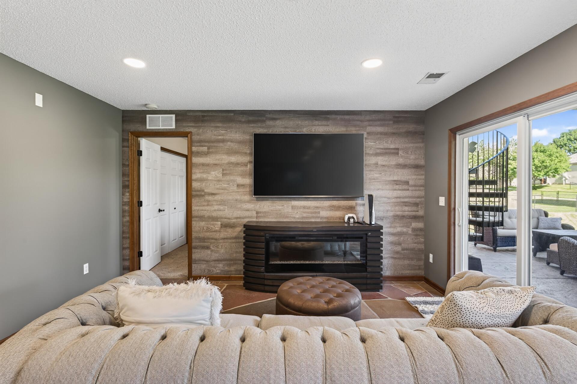 main property photo 74