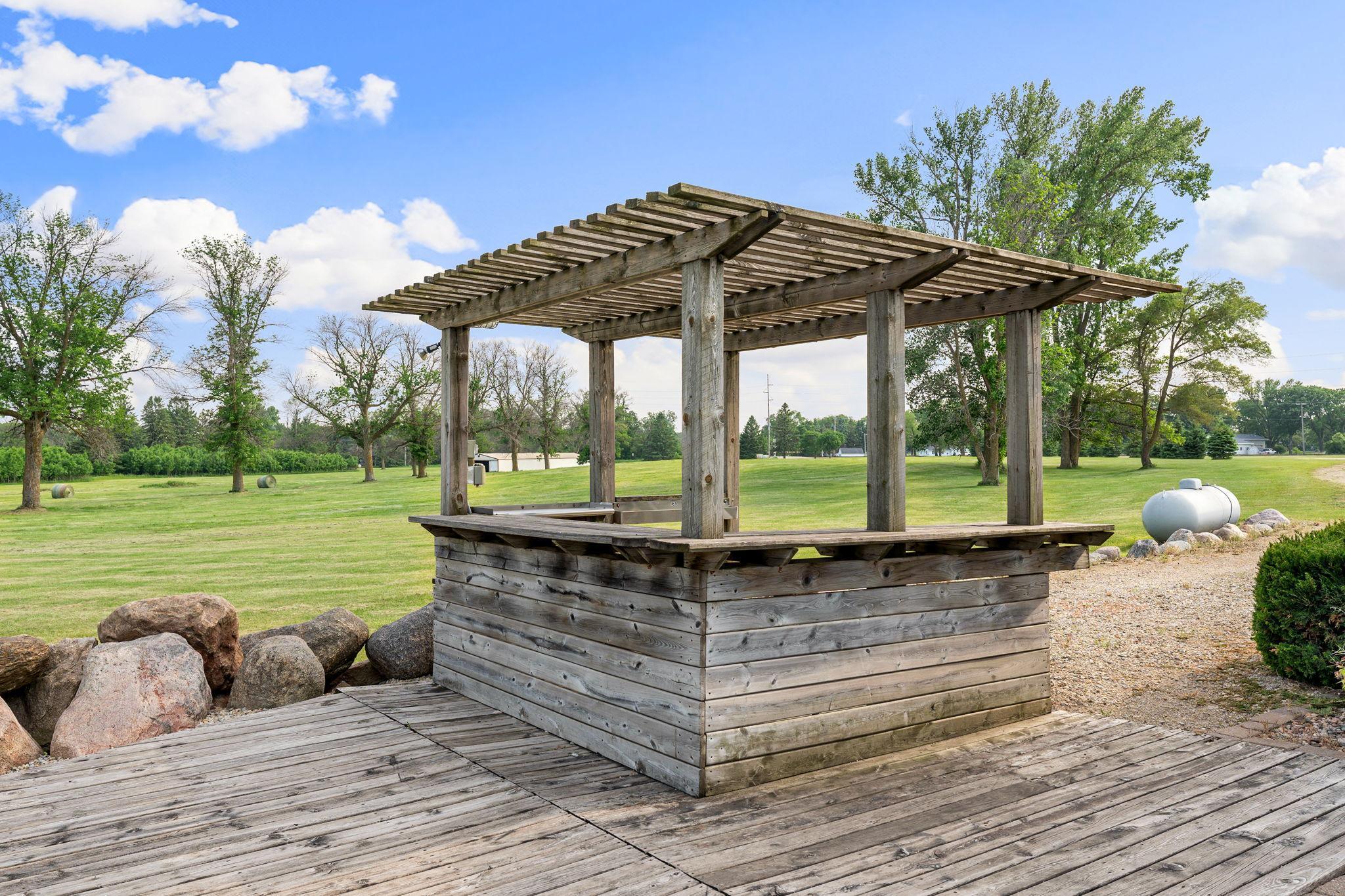 main property photo 8