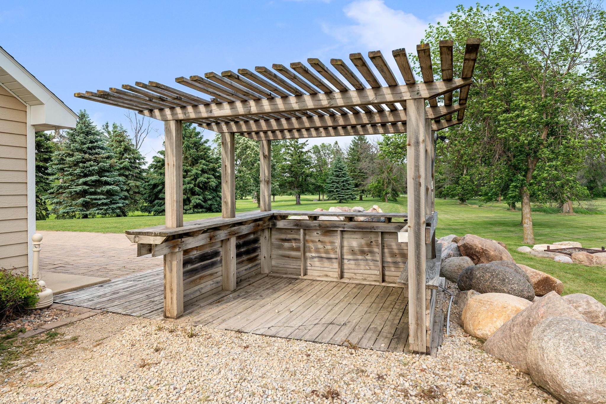 main property photo 9