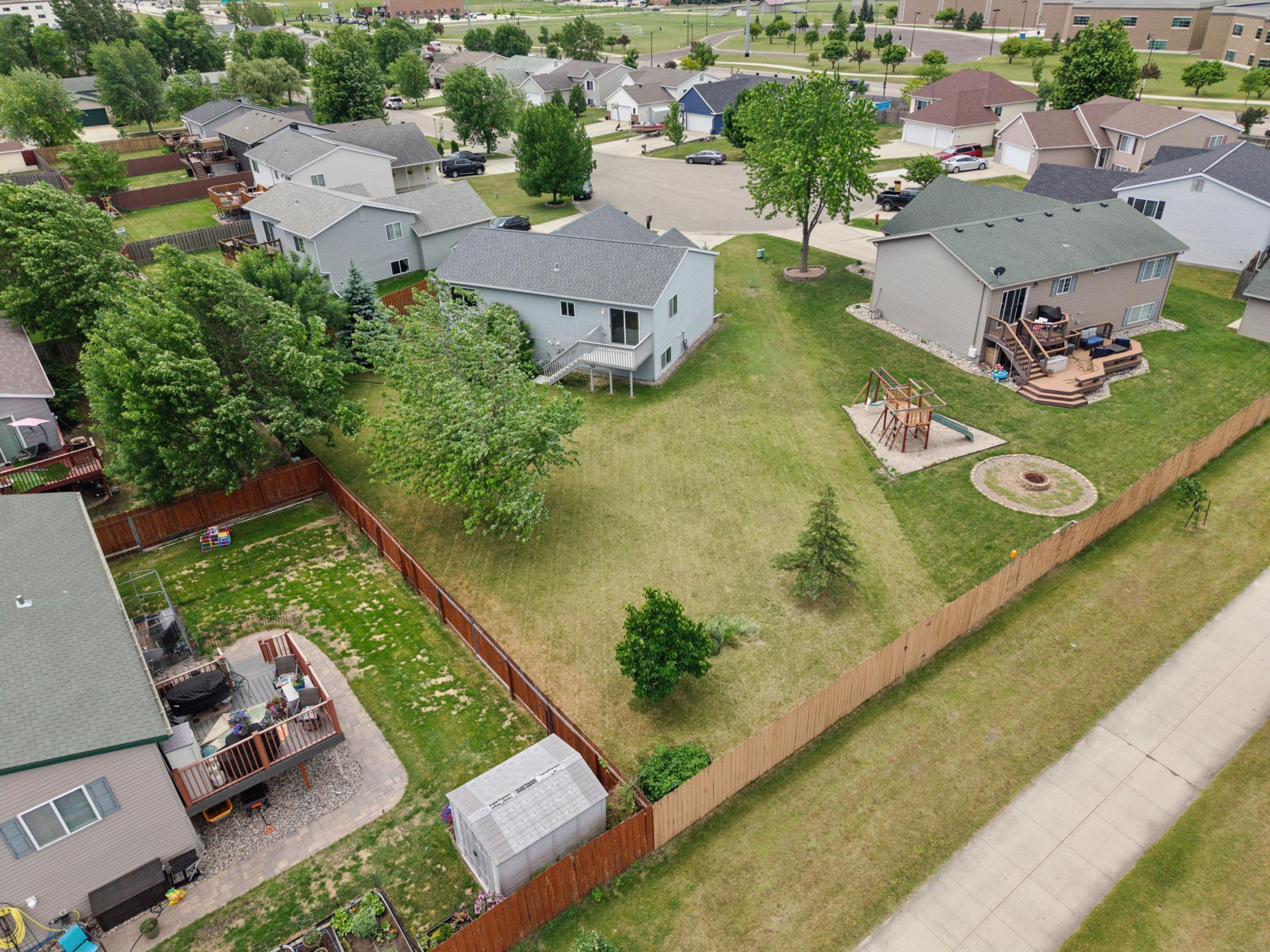 main property photo 45