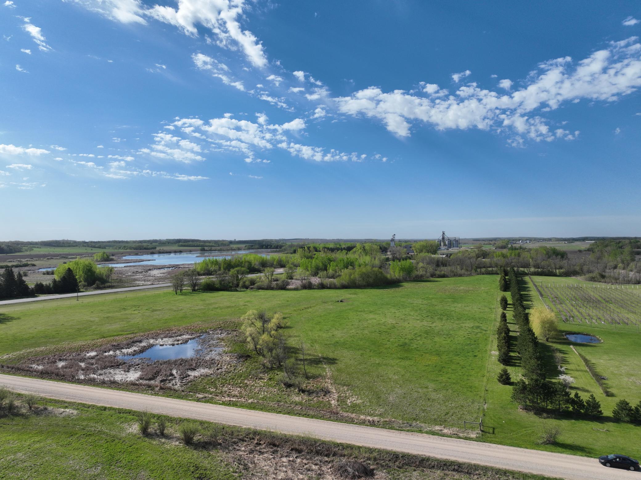 main property photo 8