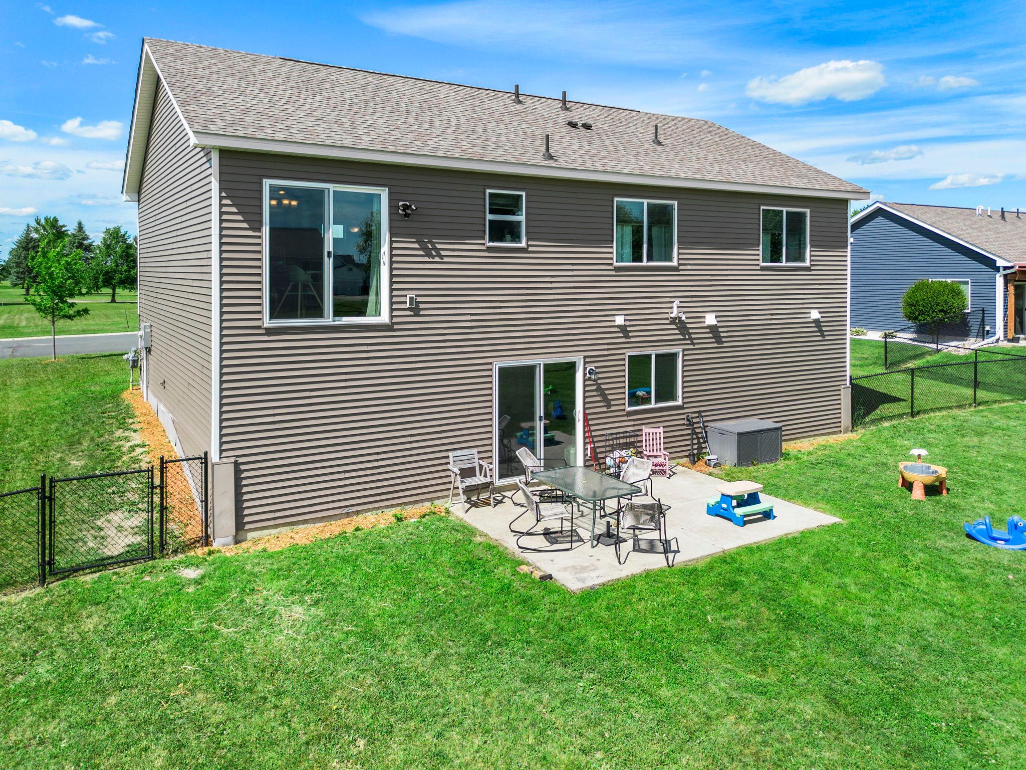main property photo 51