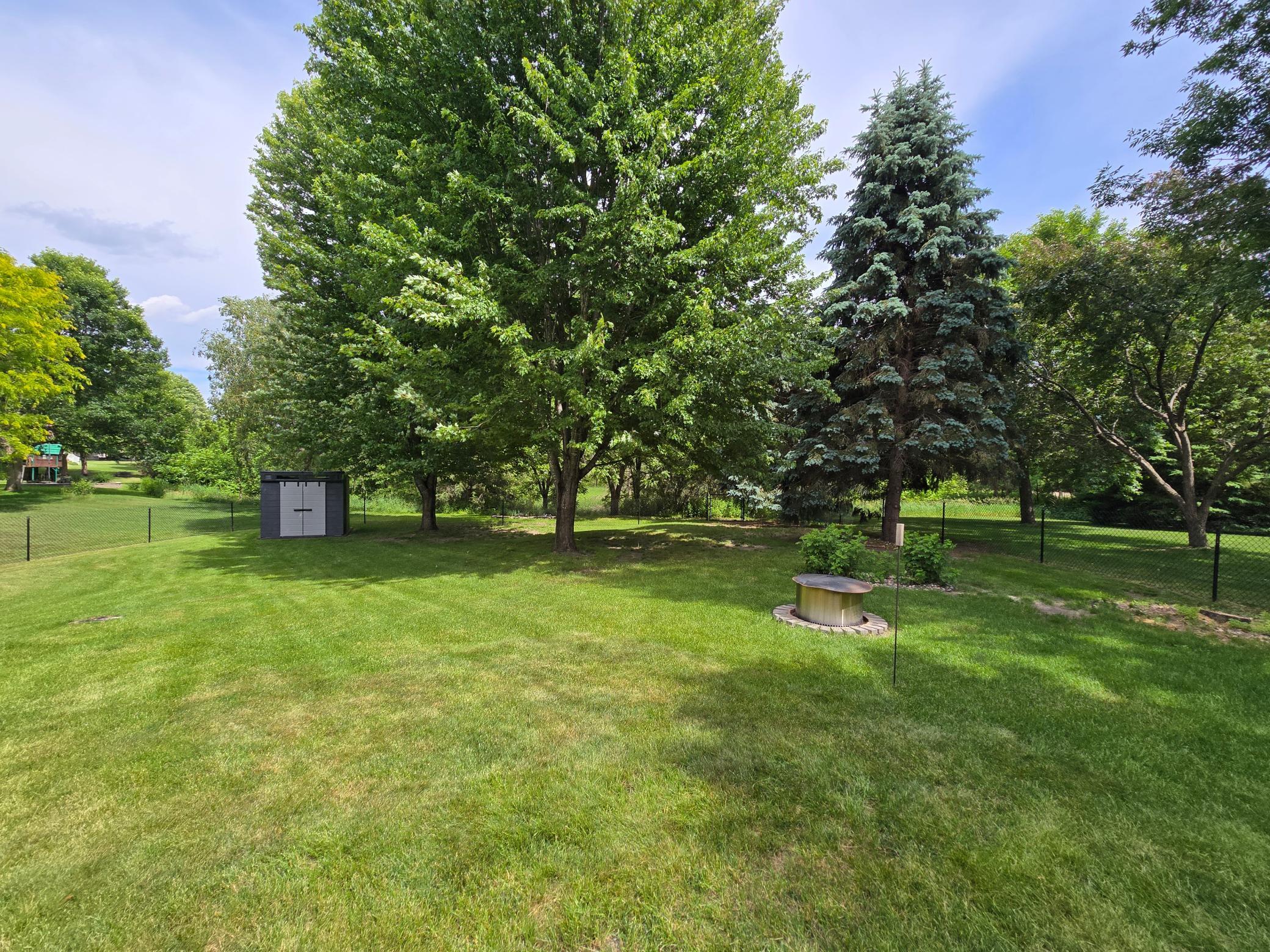 main property photo 40