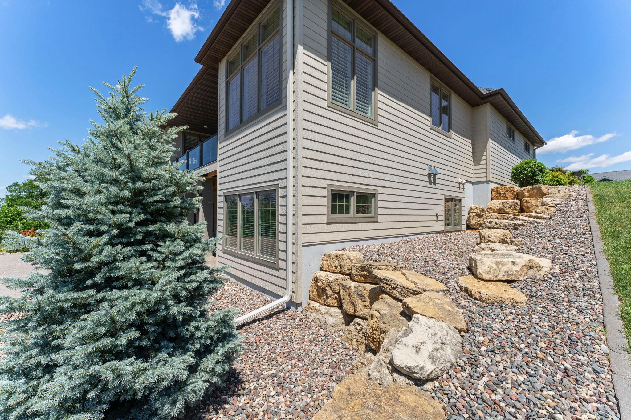 main property photo 74