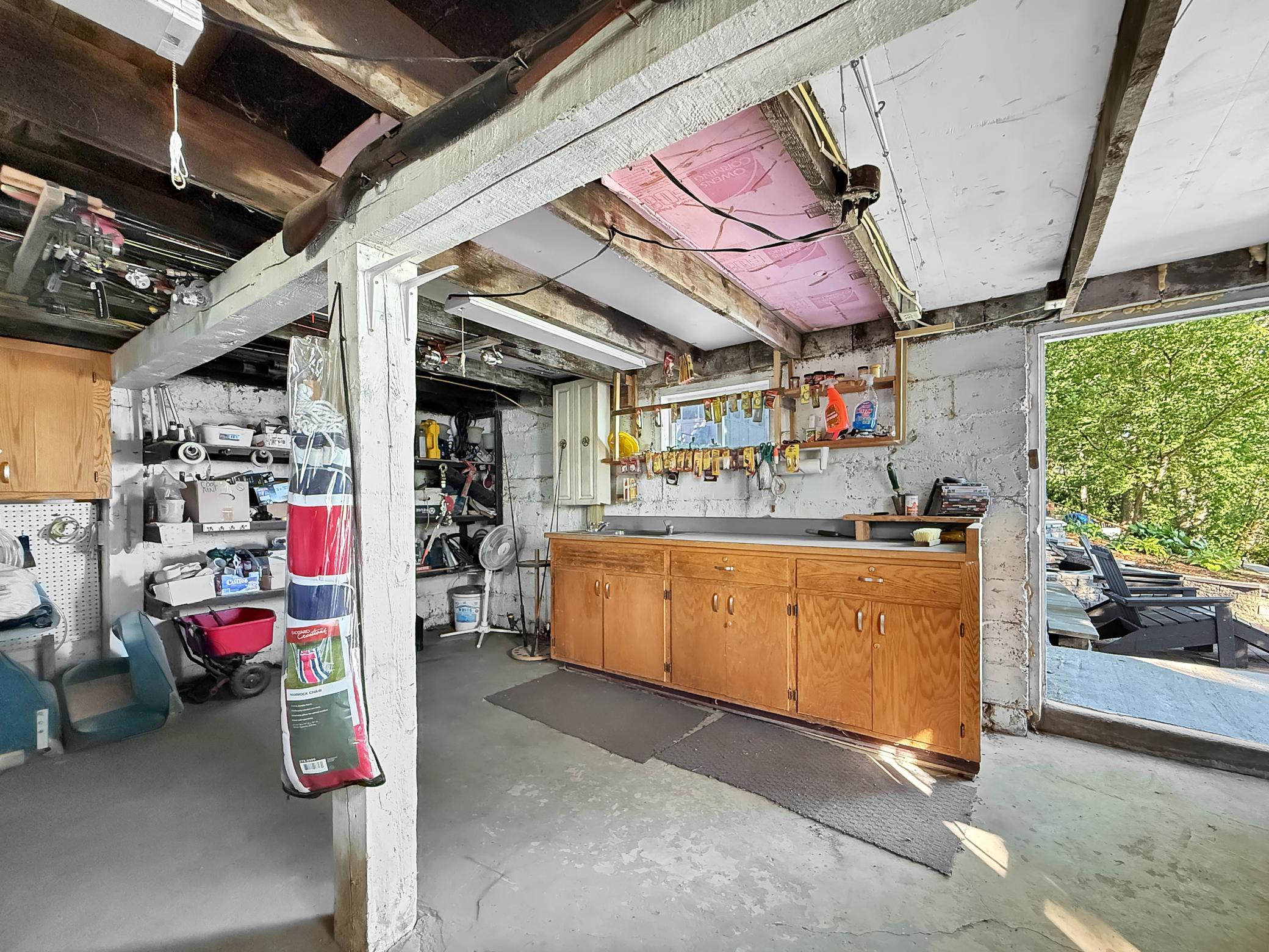 main property photo 94