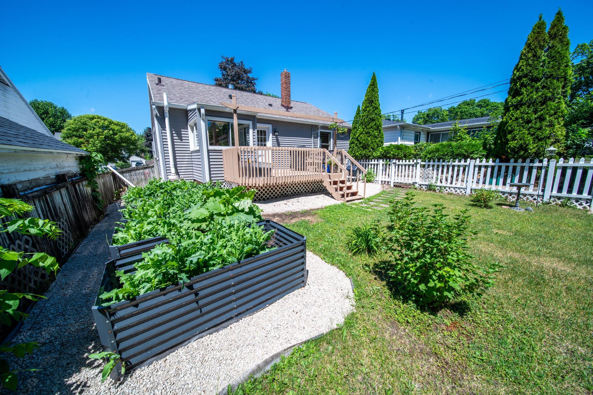 main property photo 43