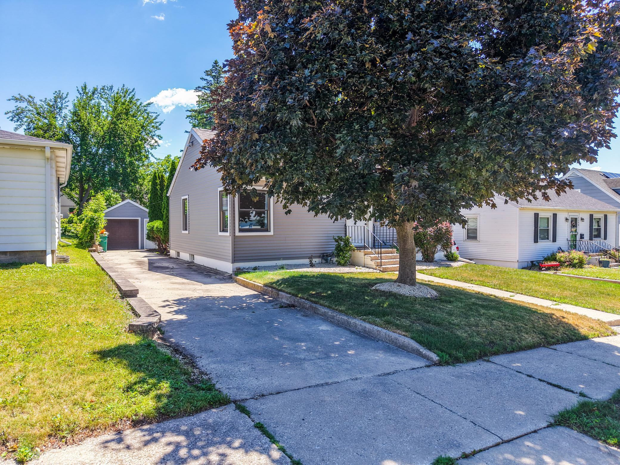 main property photo 46