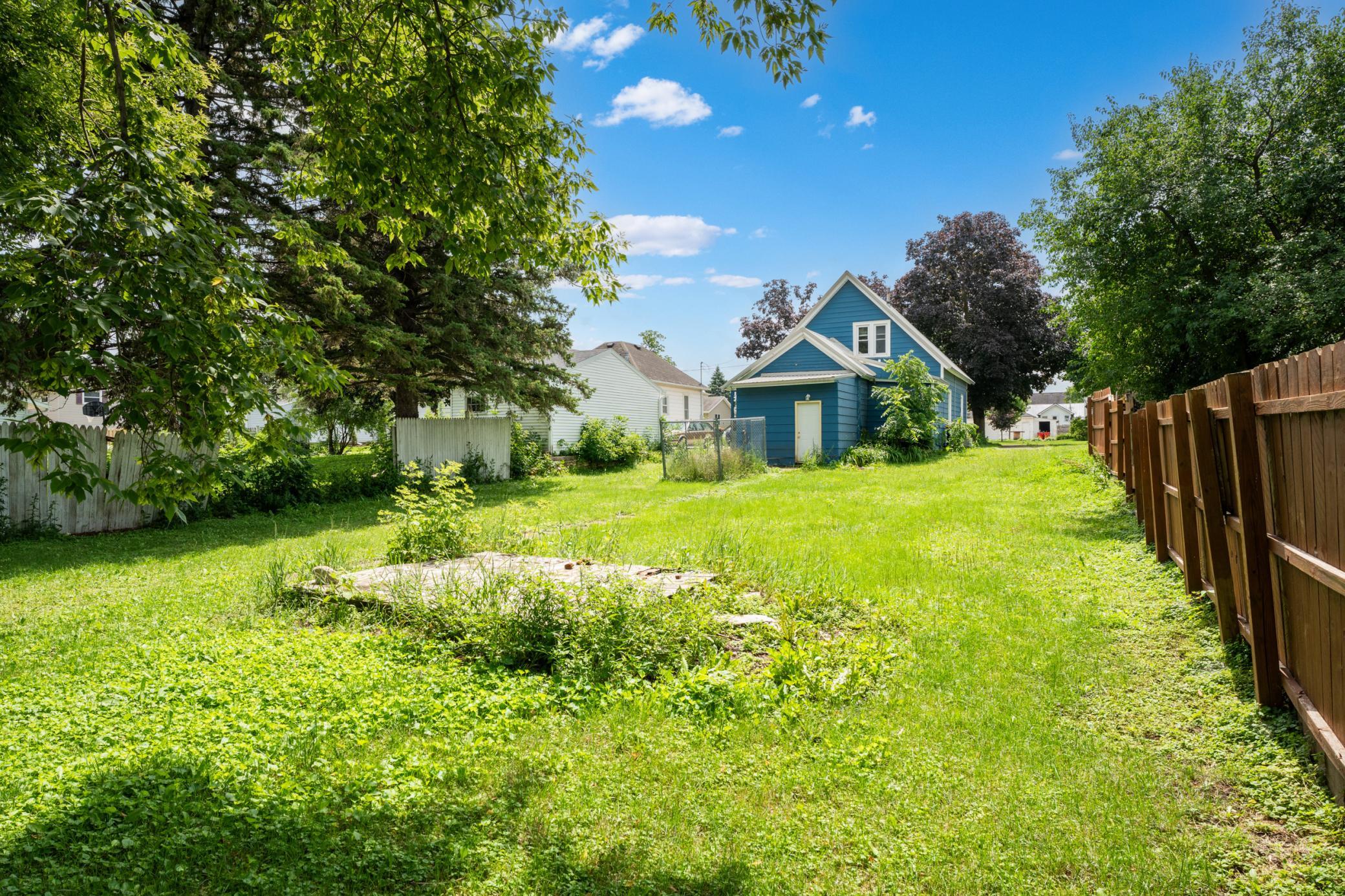 main property photo 7