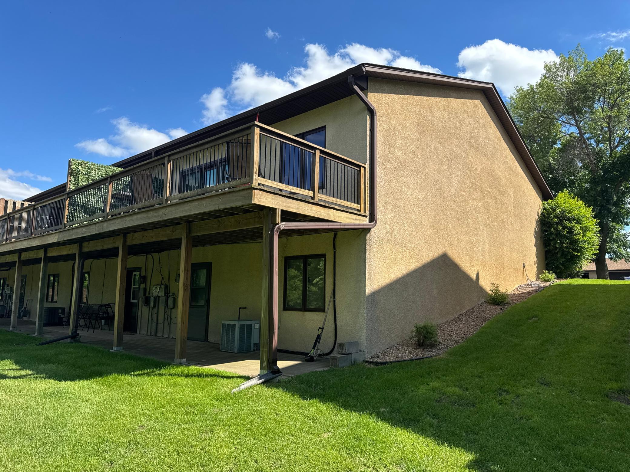 main property photo 20