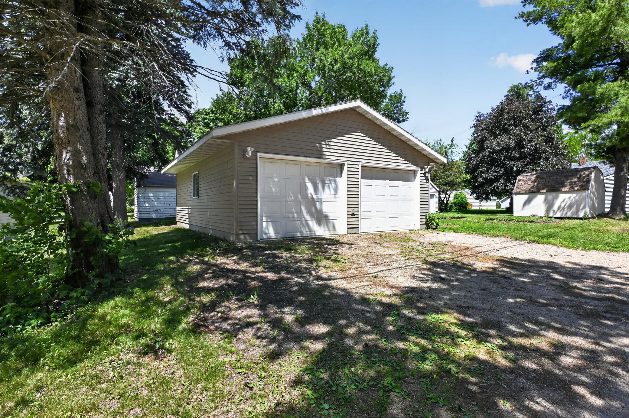 main property photo 46