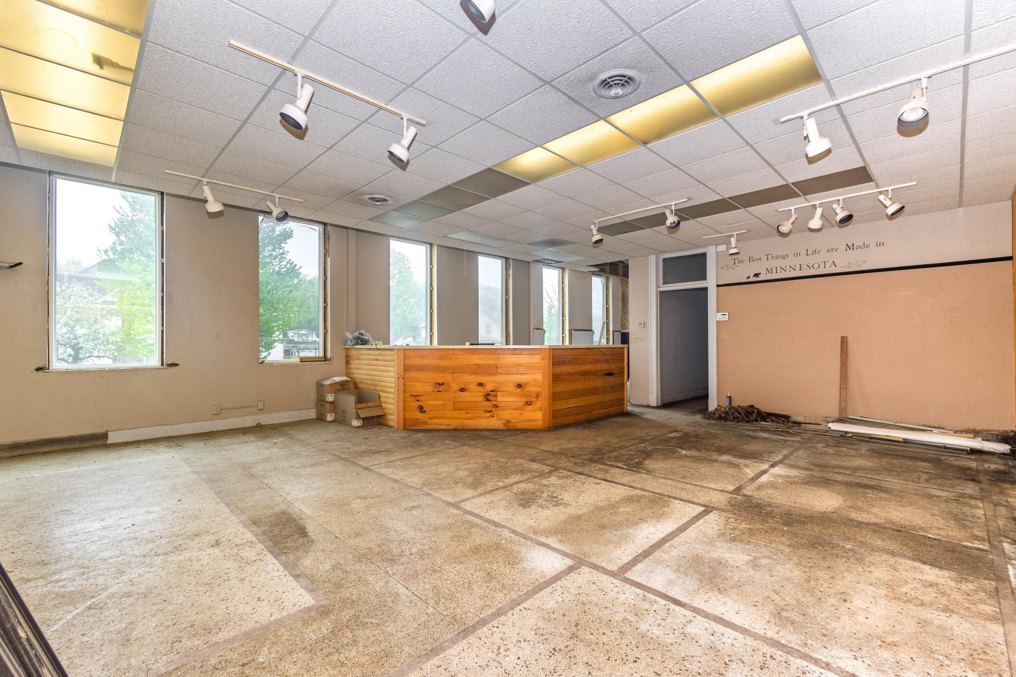 main property photo 14