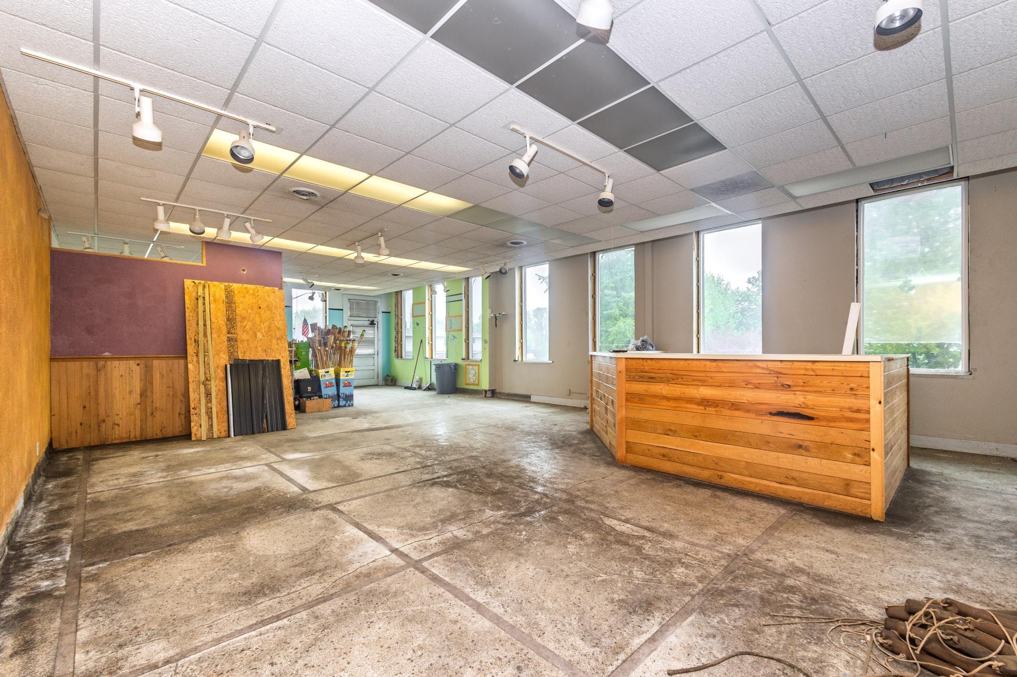 main property photo 15