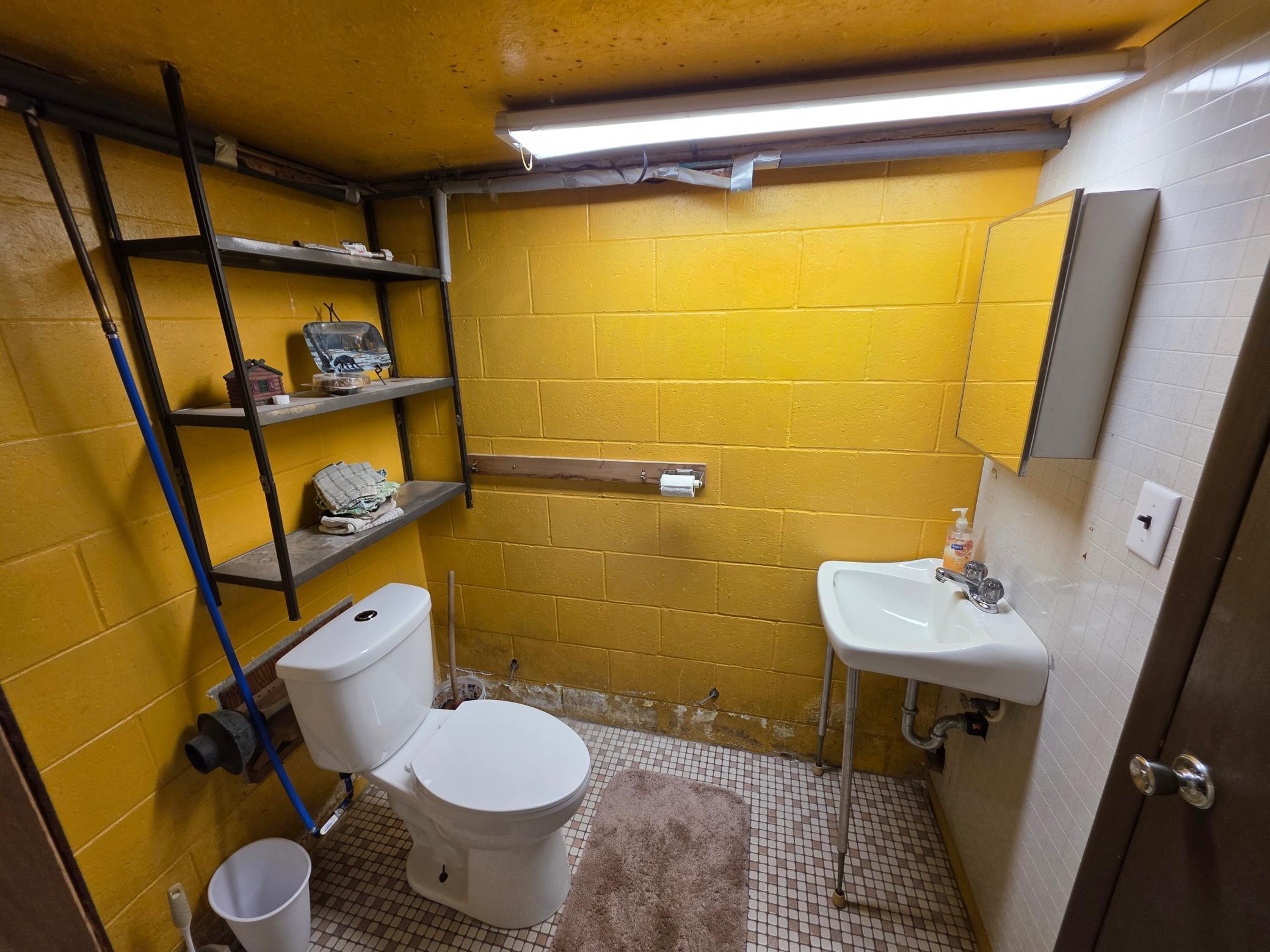 main property photo 32