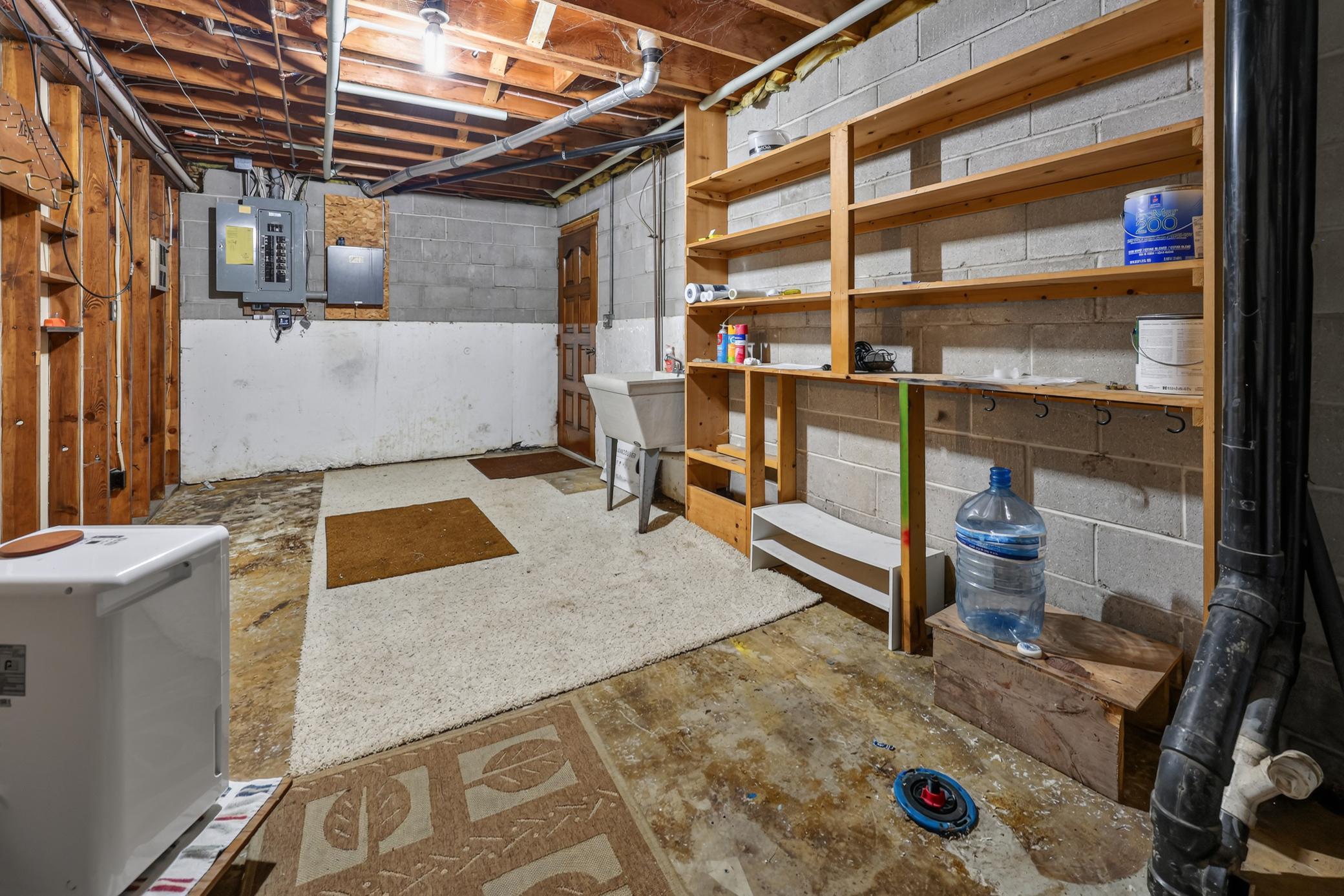 main property photo 76