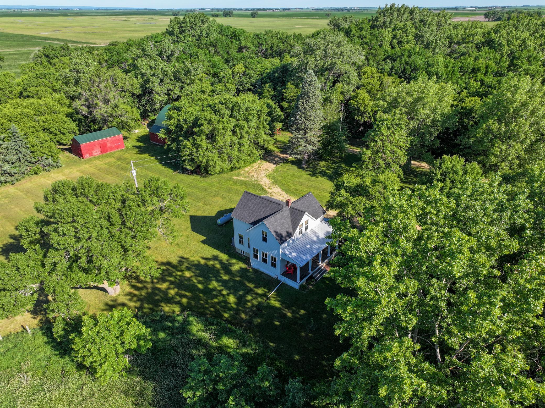 main property photo 41