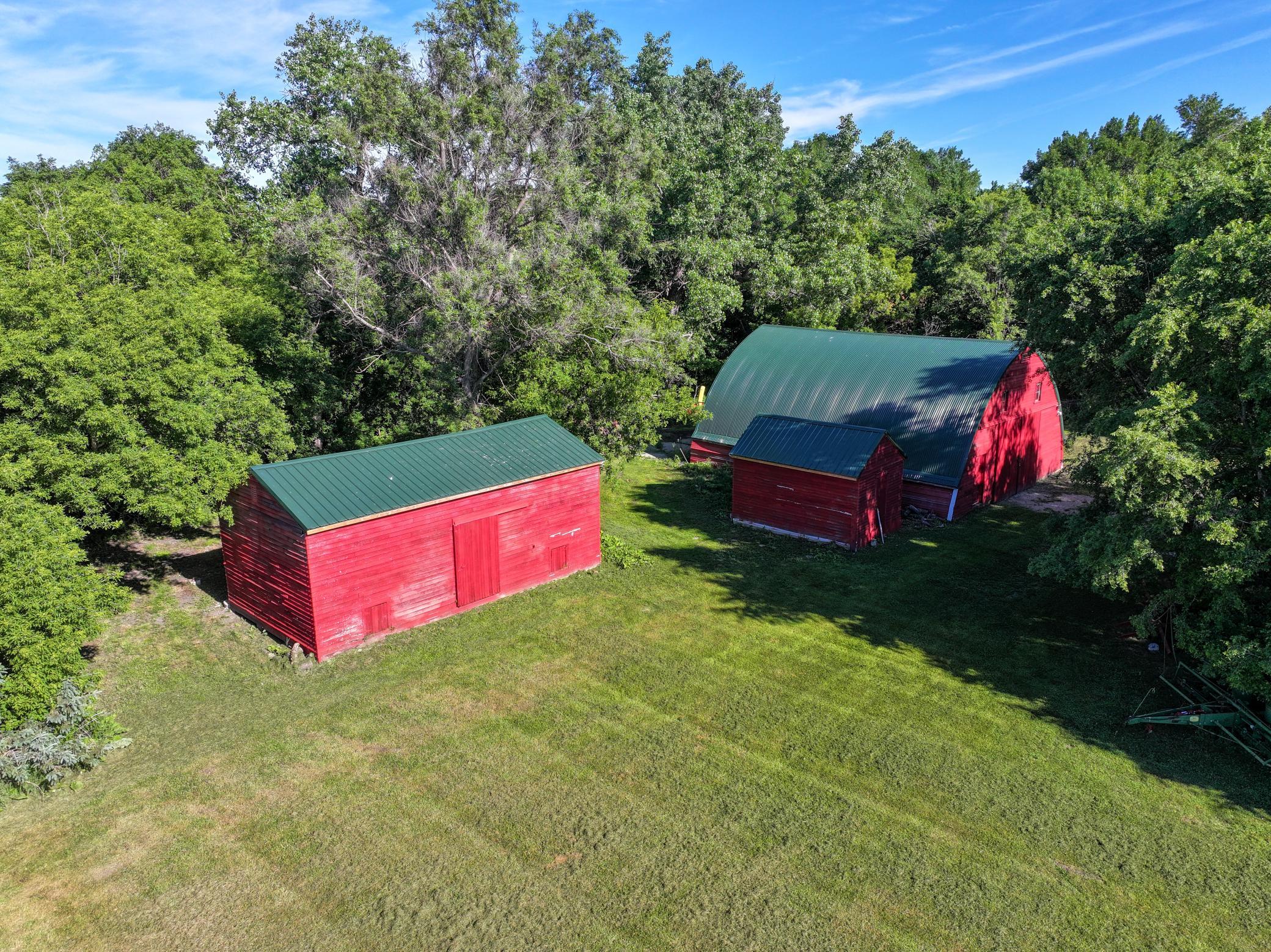 main property photo 50