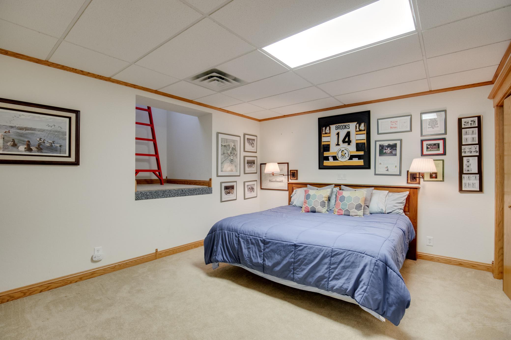 main property photo 70