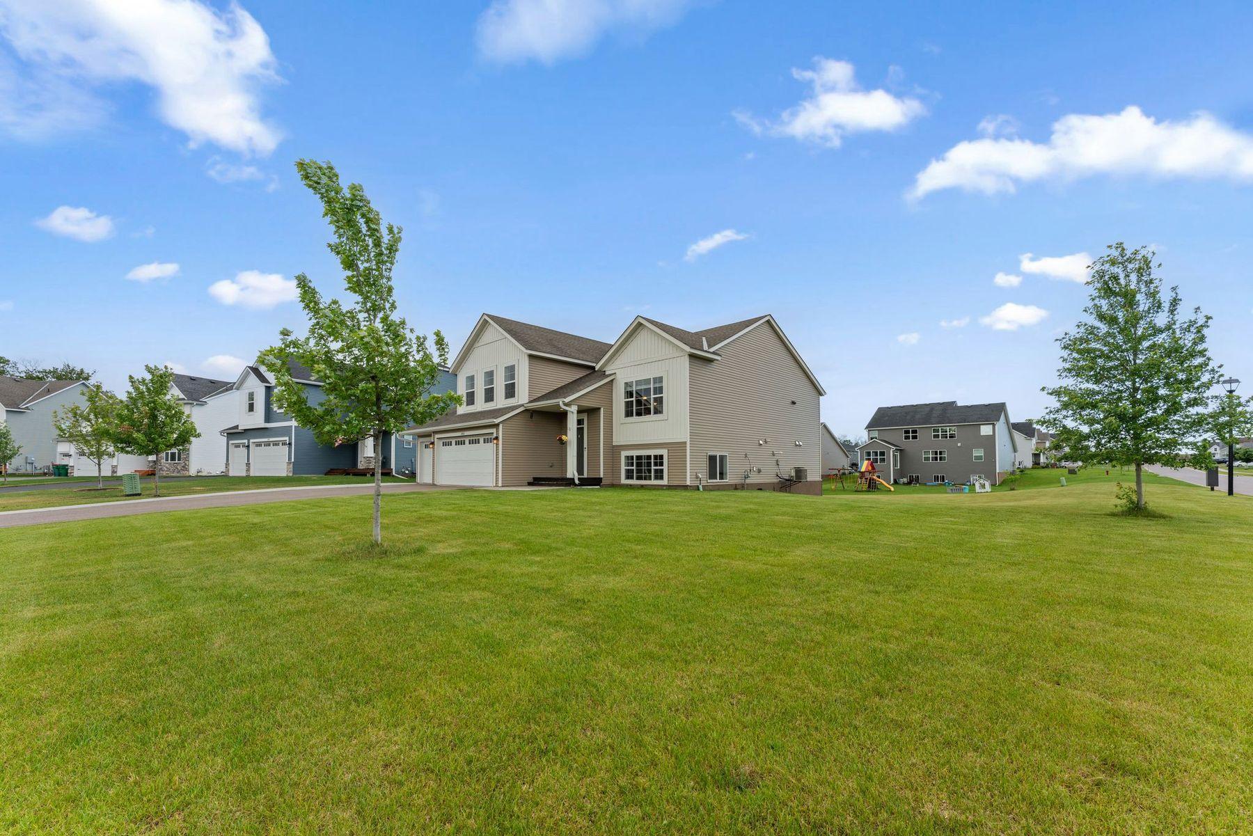 main property photo 51