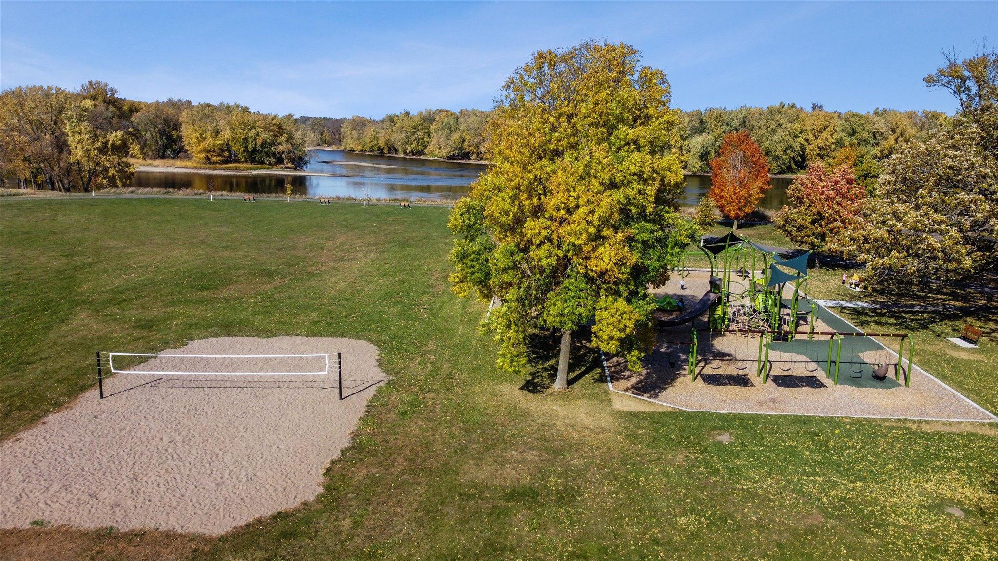 main property photo 33