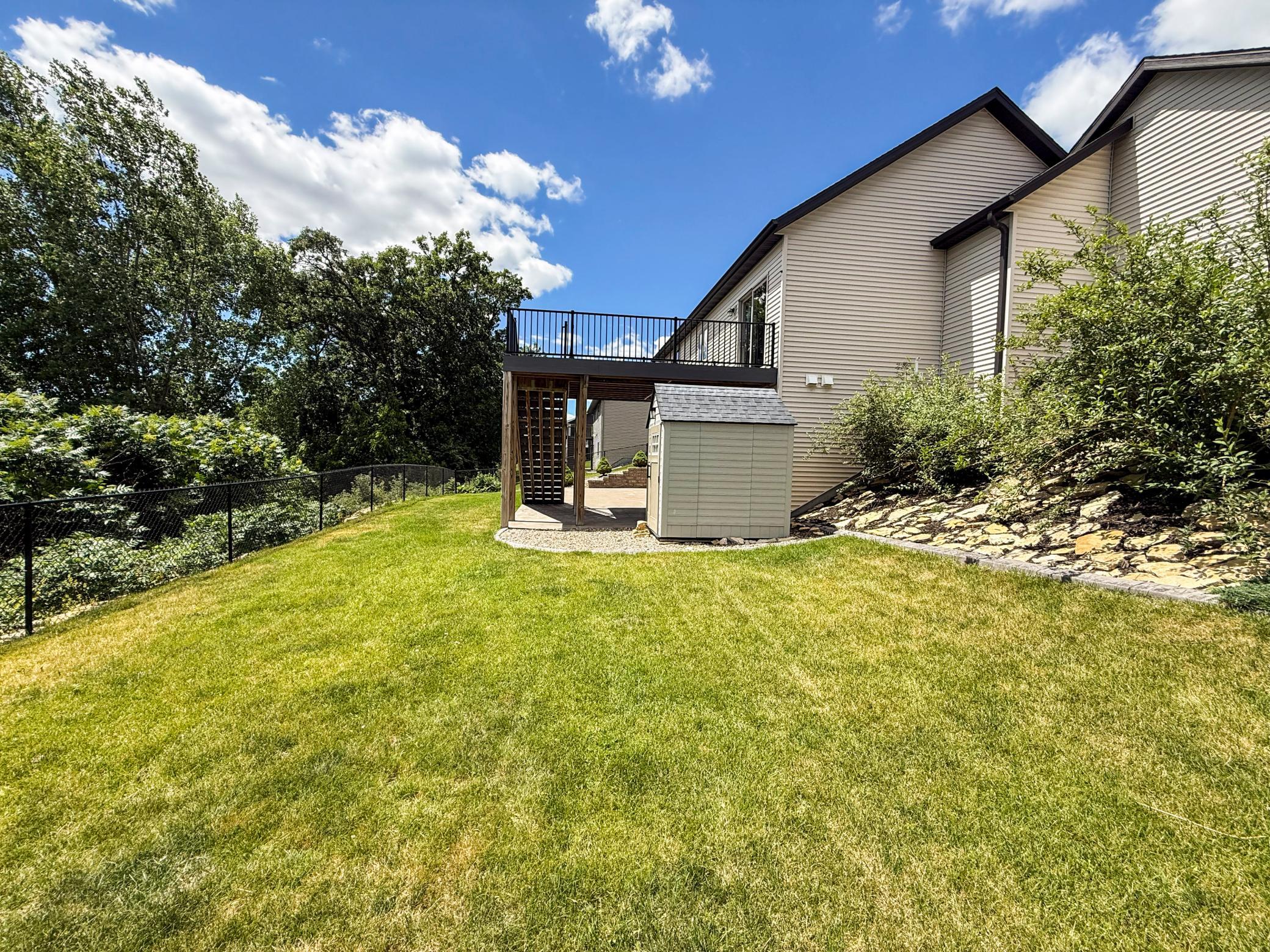 main property photo 29