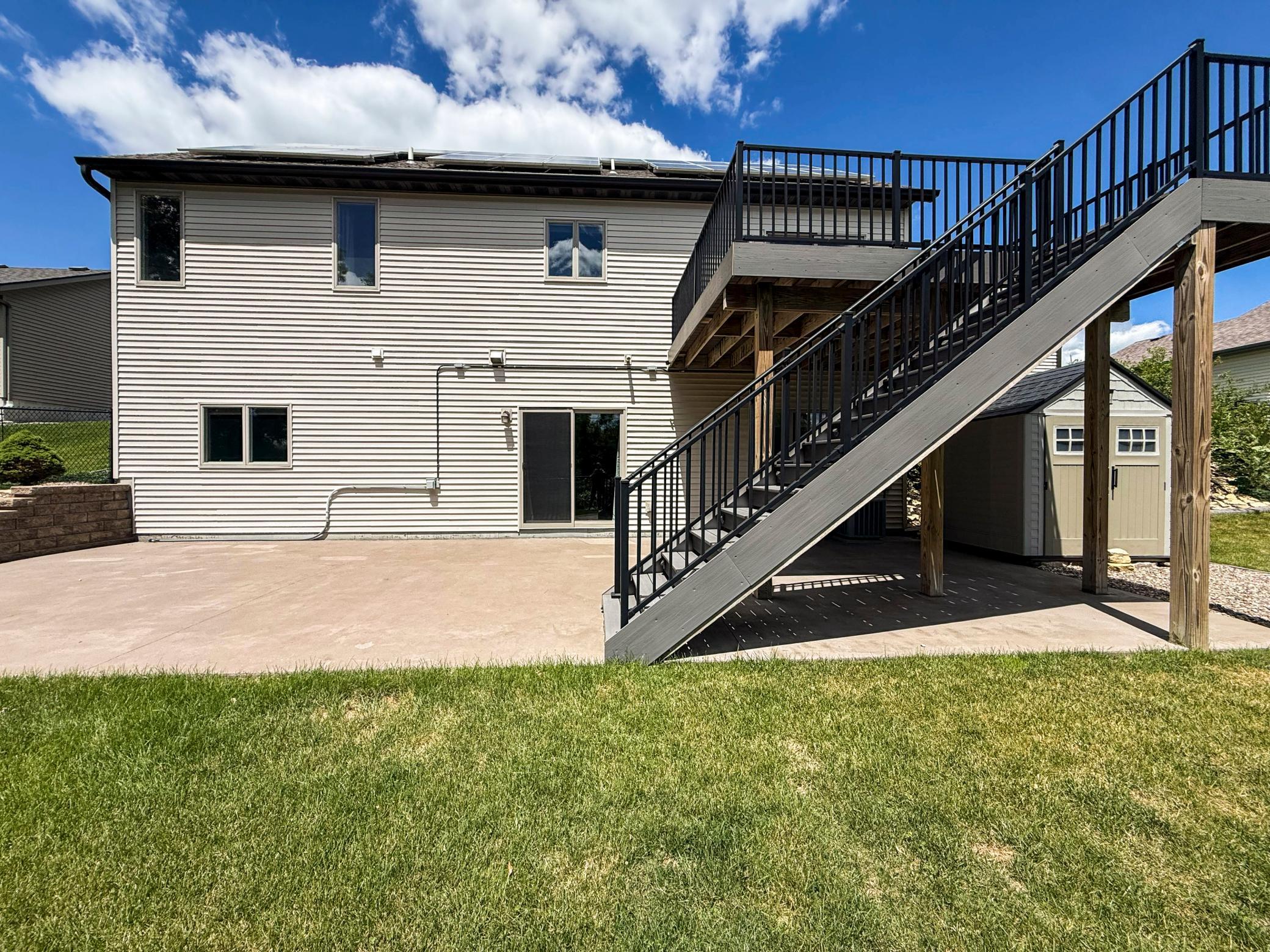 main property photo 30