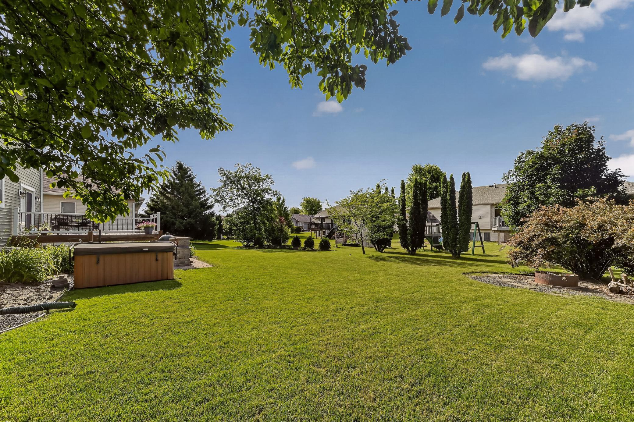 main property photo 28