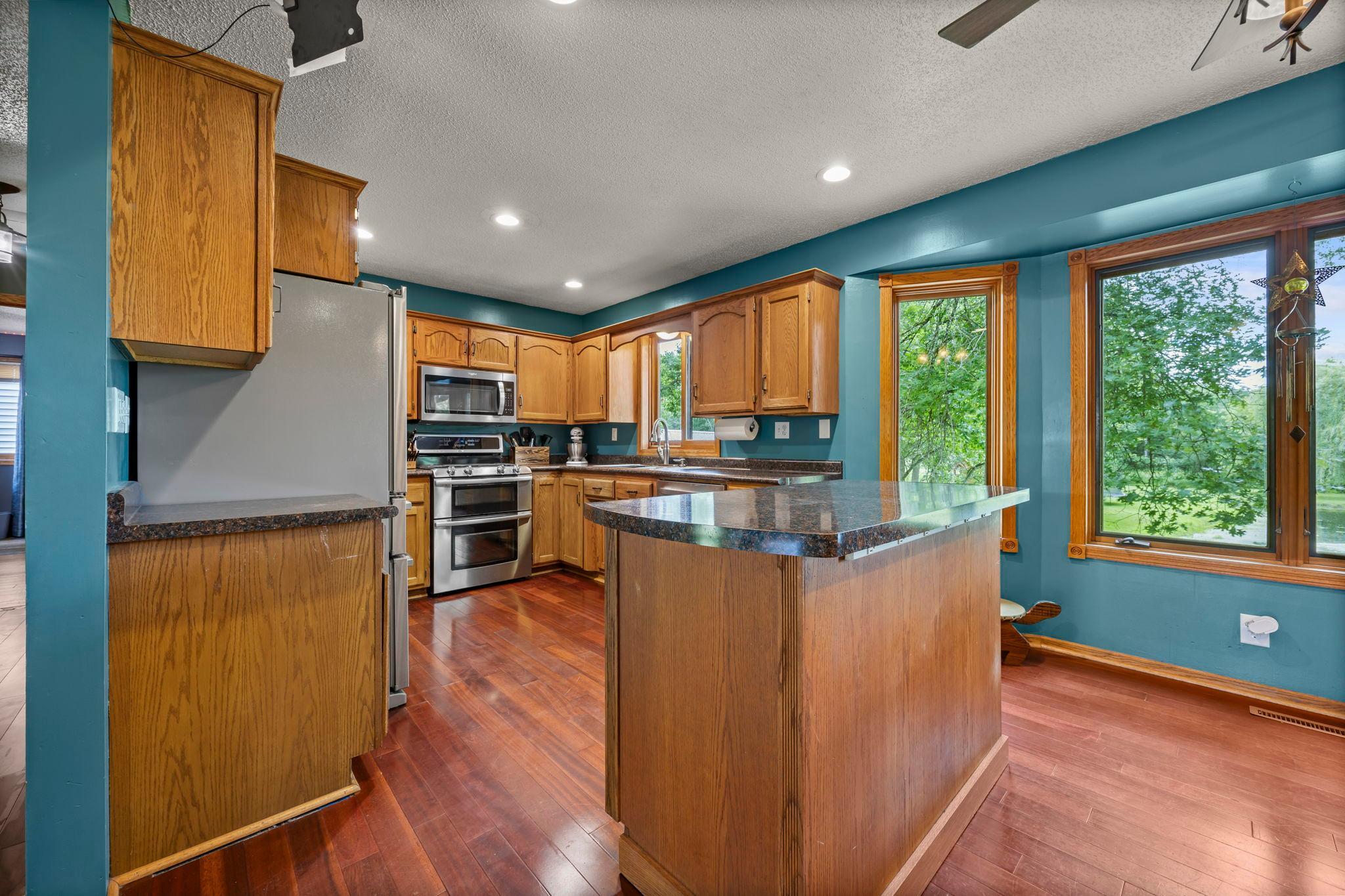 main property photo 32