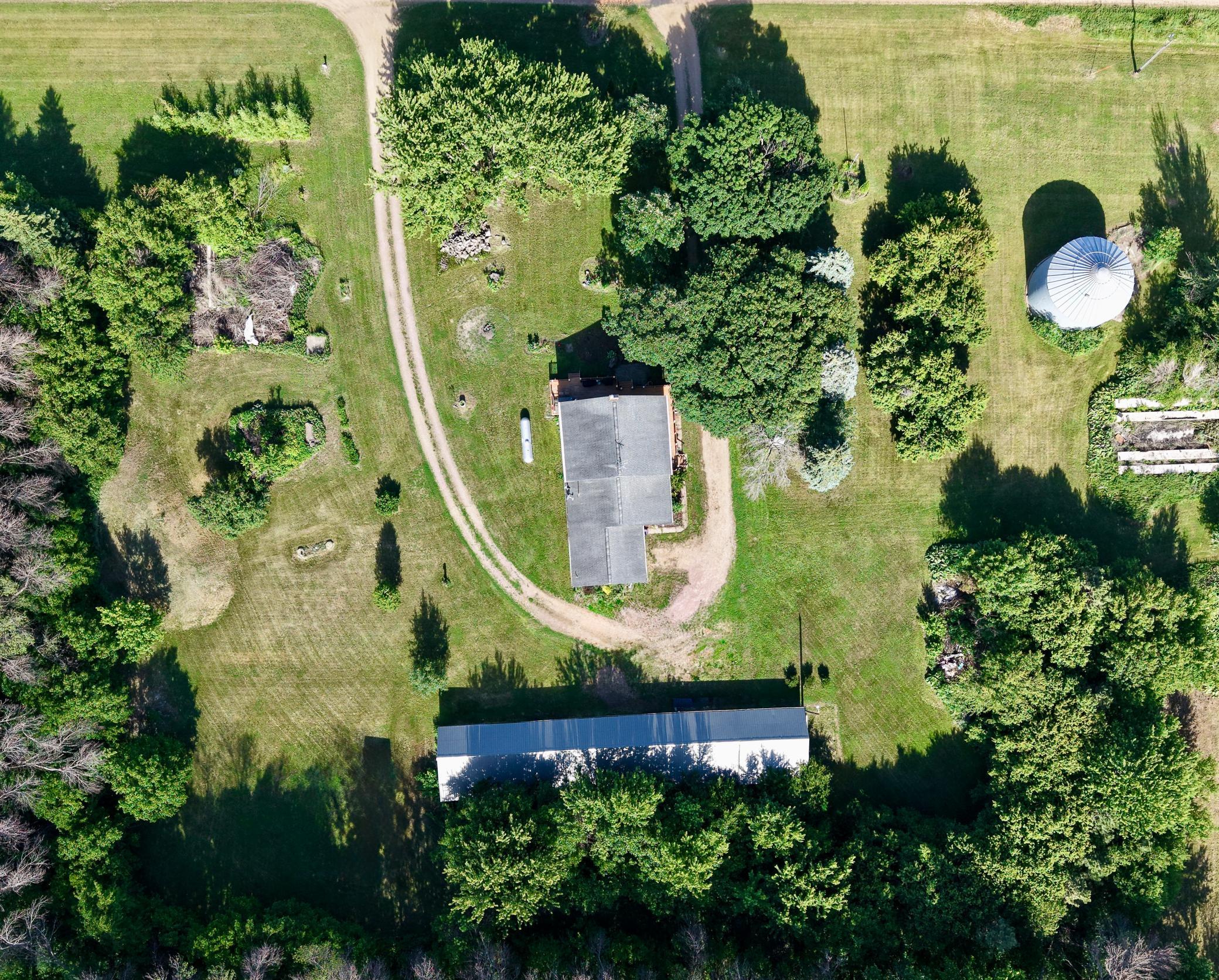 main property photo 36