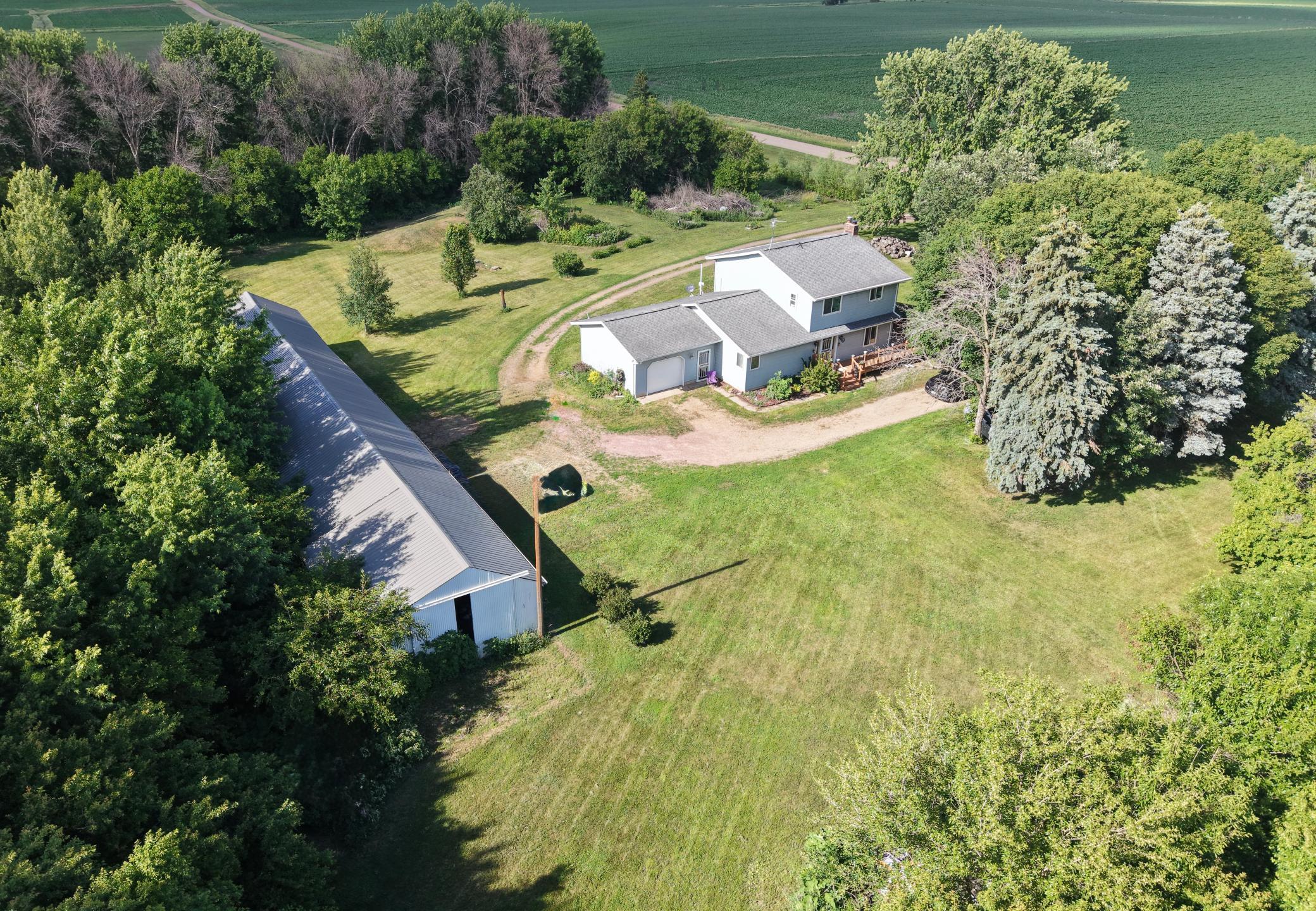 main property photo 37