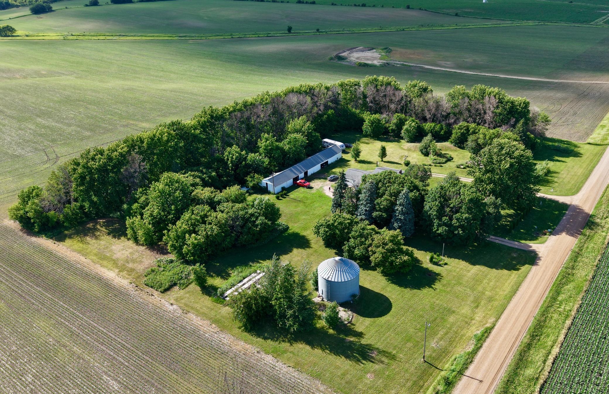 main property photo 38