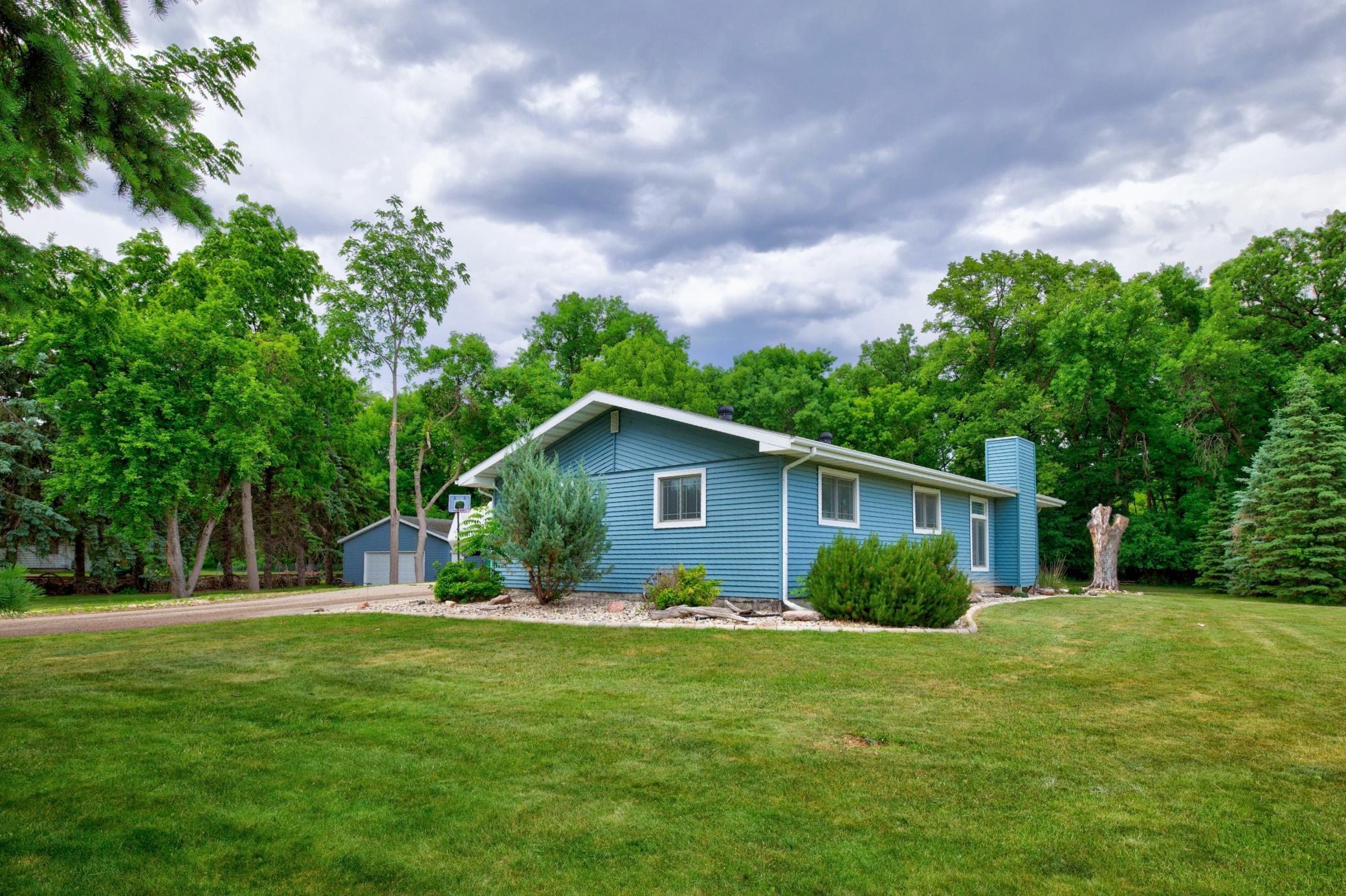 main property photo 16