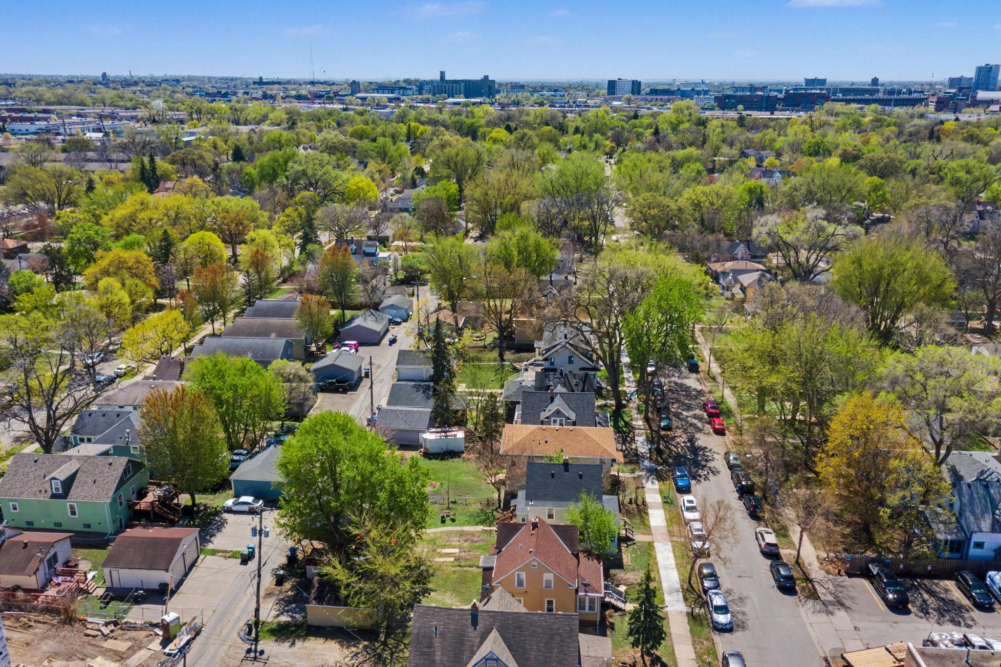 main property photo 27