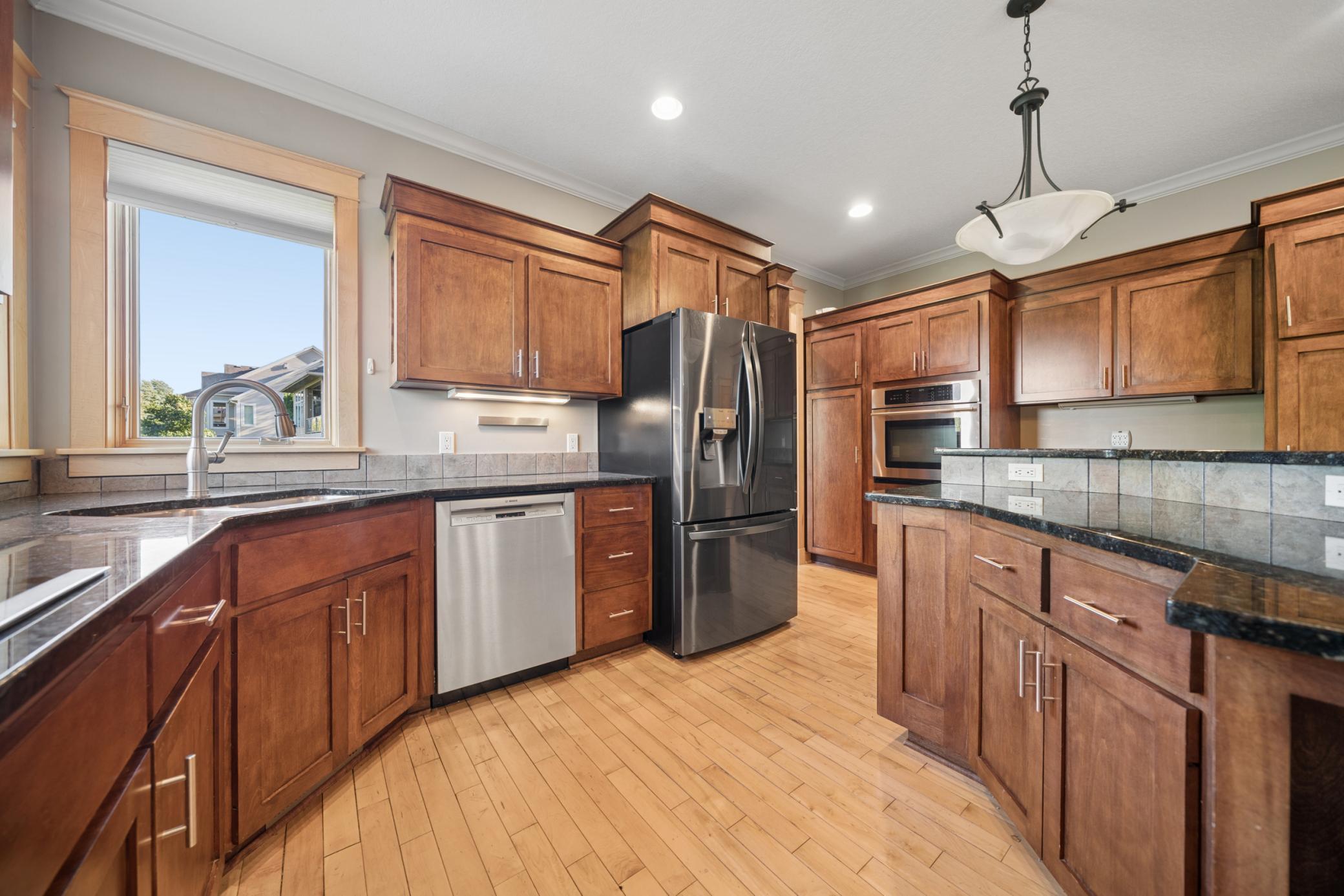 main property photo 17