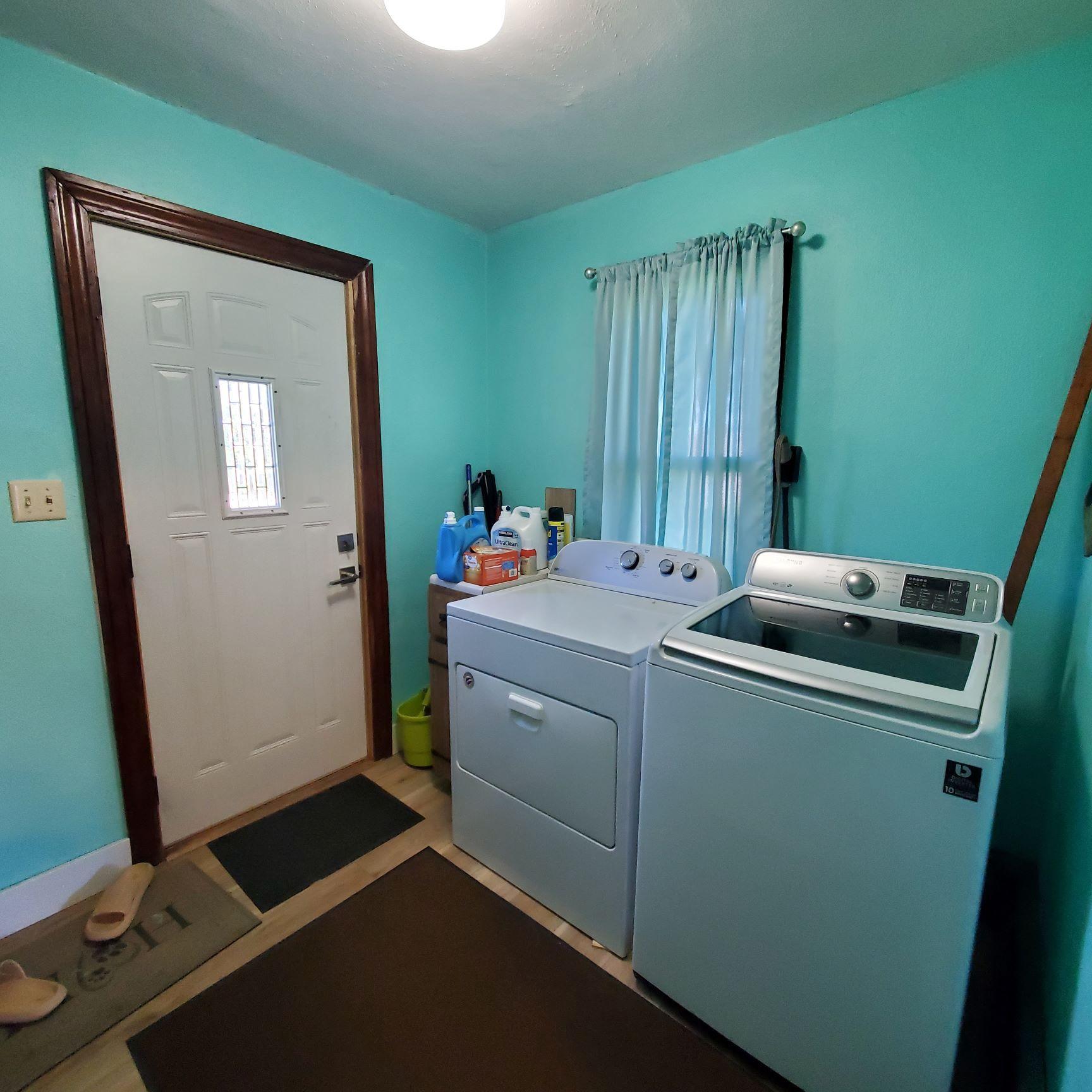 main property photo 7