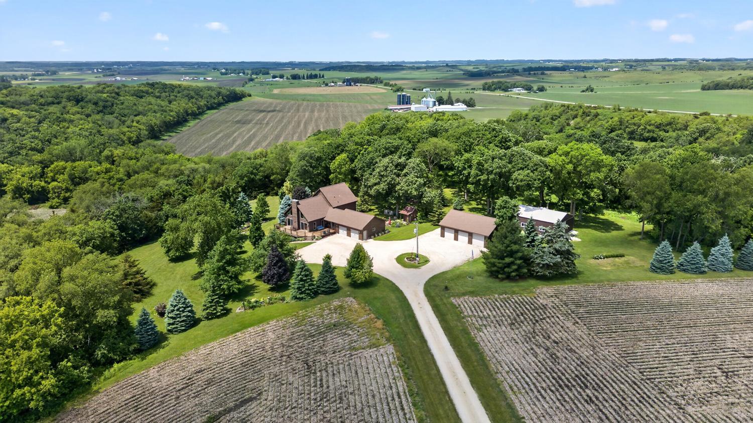 main property photo 78