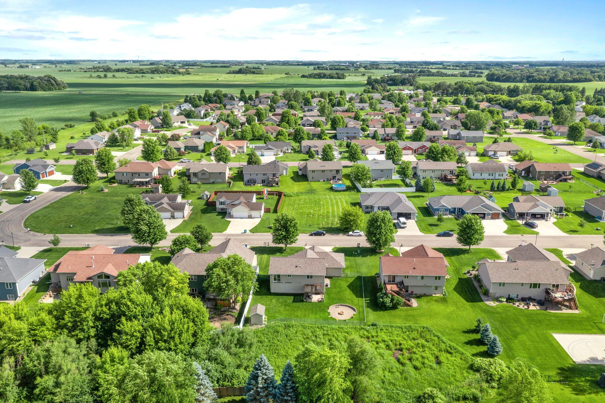 main property photo 41