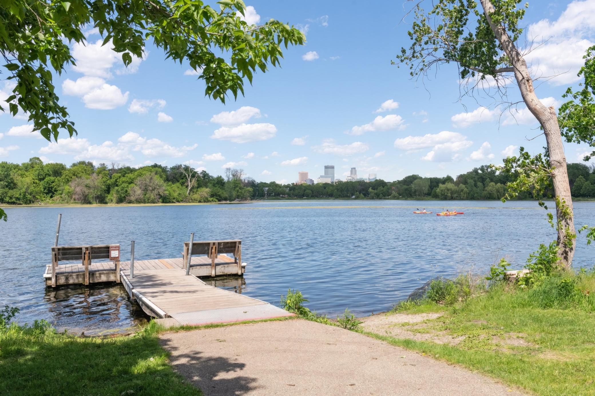 main property photo 25