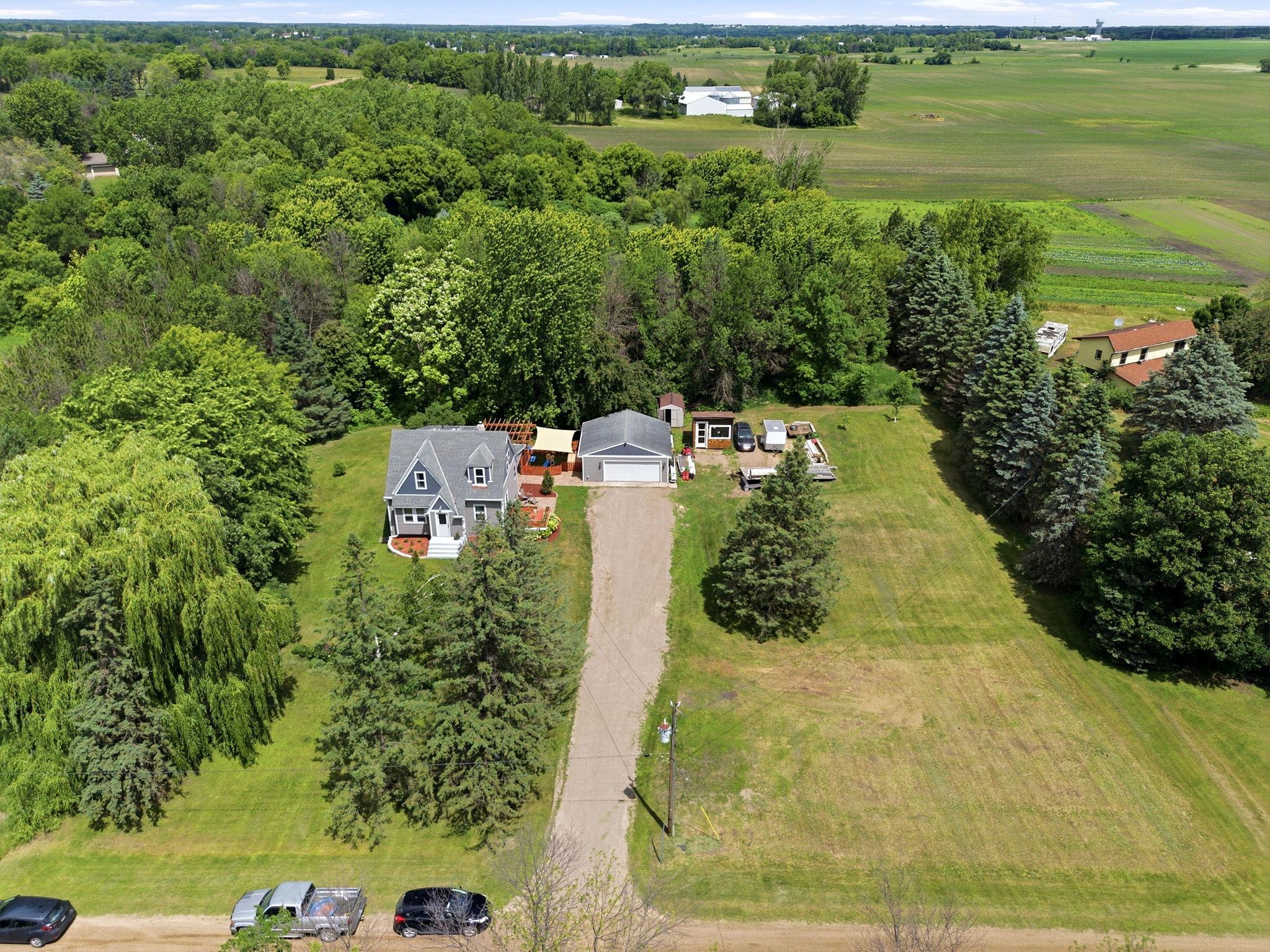 main property photo 10