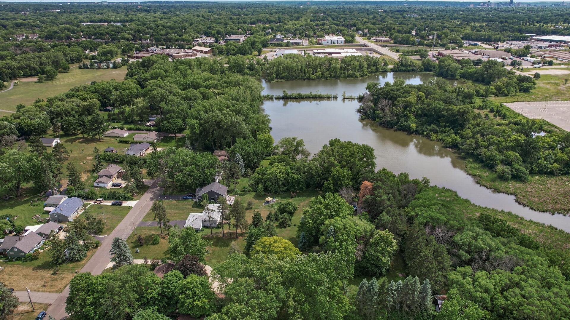 main property photo 41
