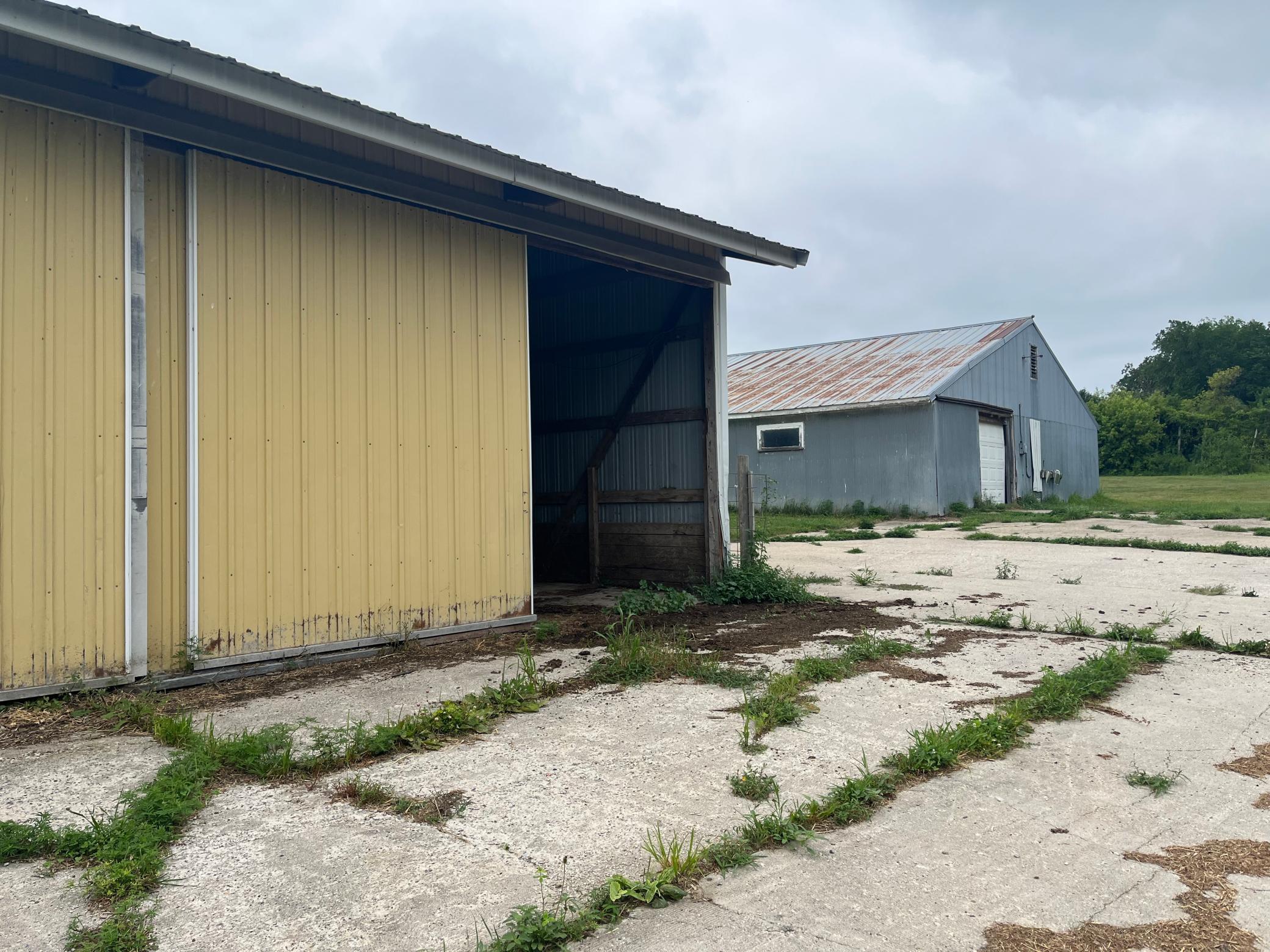 main property photo 25
