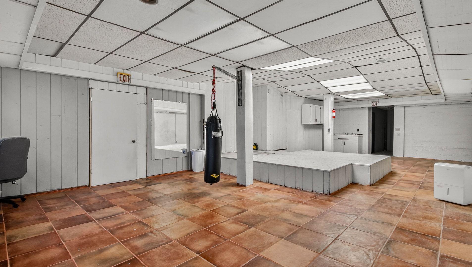 main property photo 24