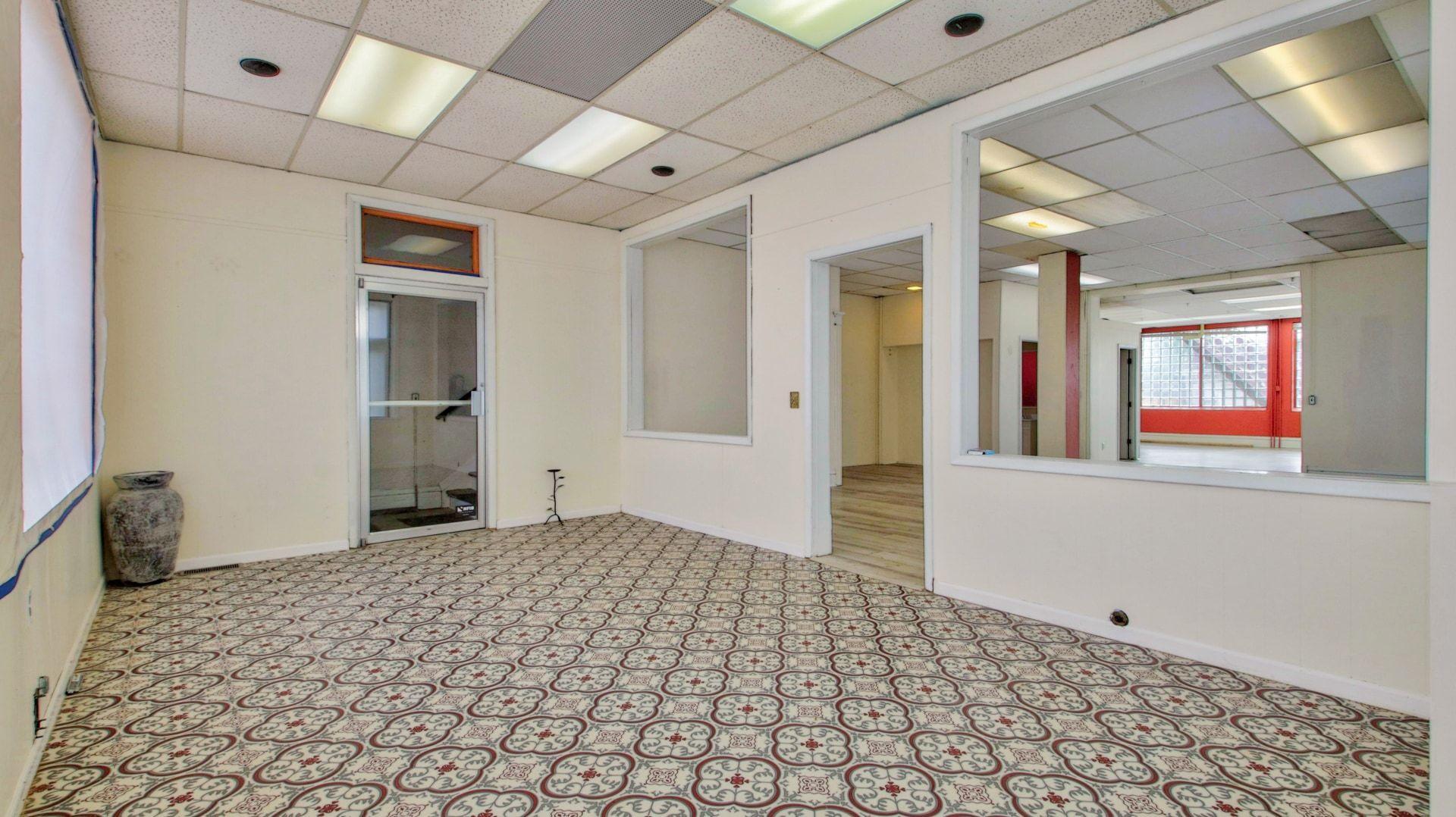 main property photo 25